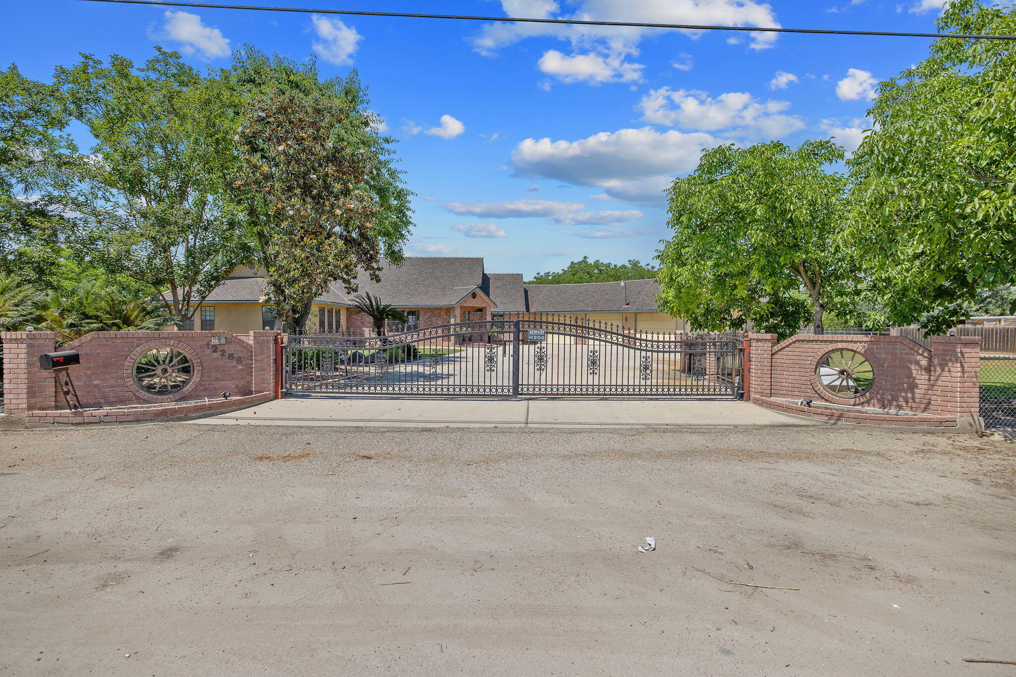 12268 Ave 328, Visalia, CA 93291
