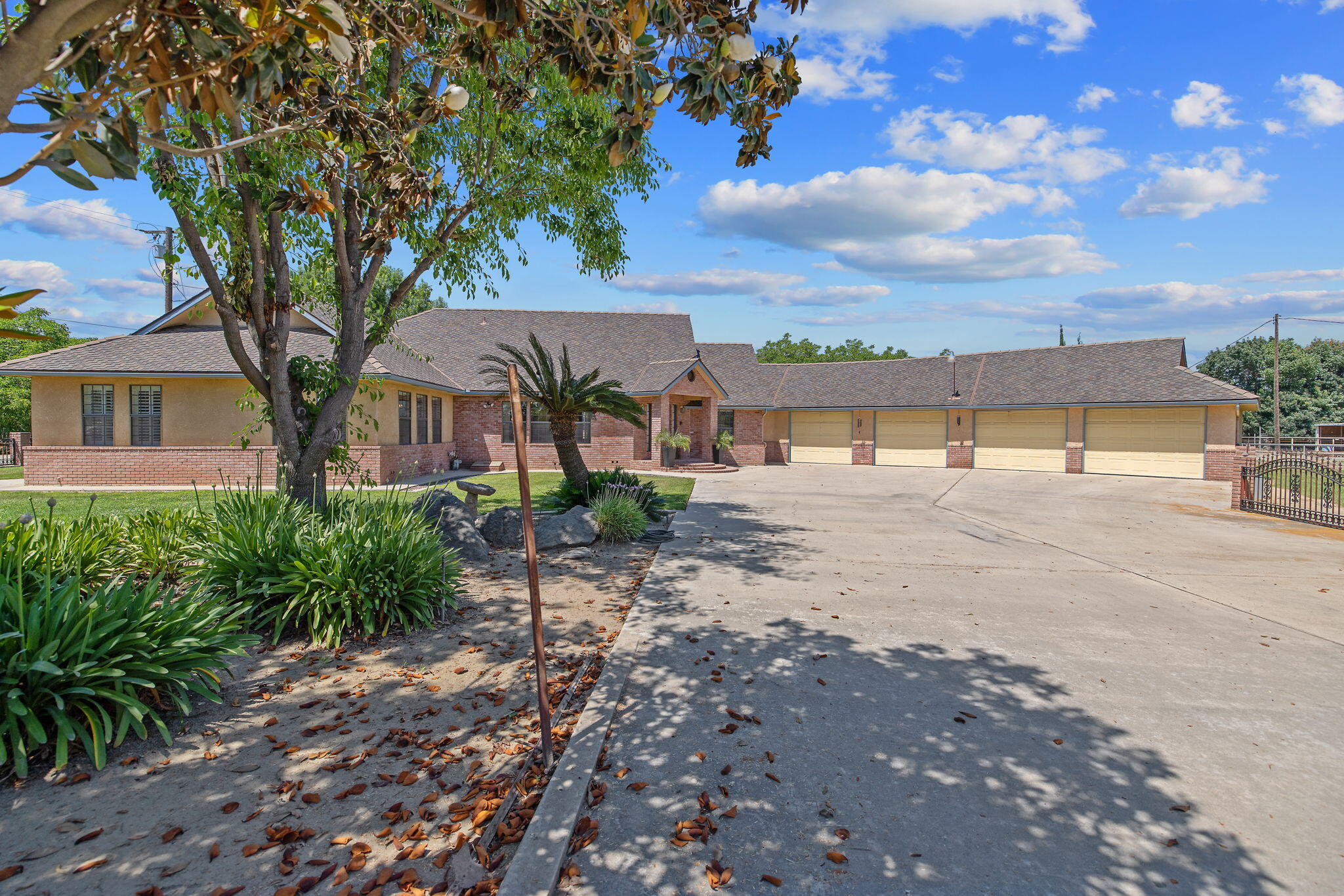 12268 Ave 328, Visalia, CA 93291