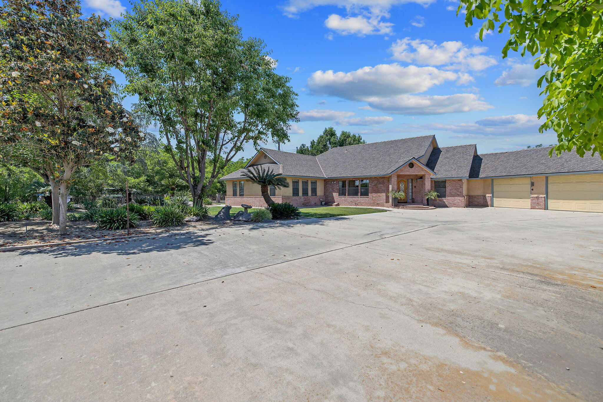 12268 Ave 328, Visalia, CA 93291