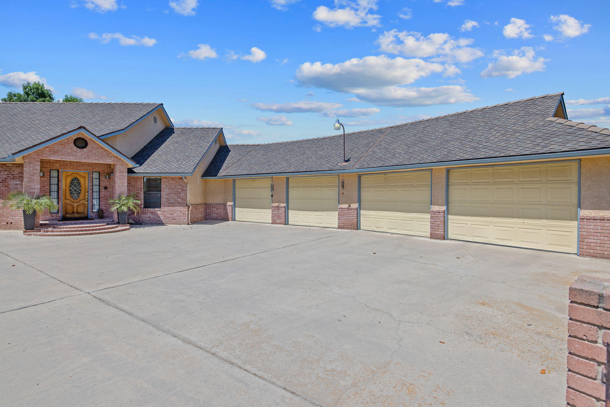 12268 Ave 328, Visalia, CA 93291