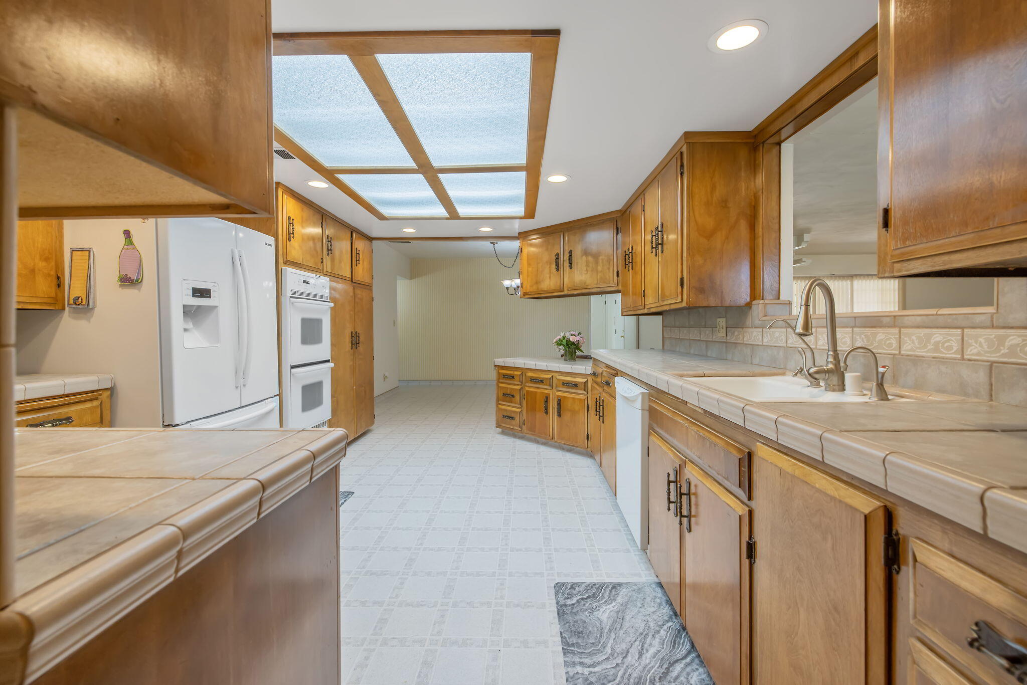 12268 Ave 328, Visalia, CA 93291