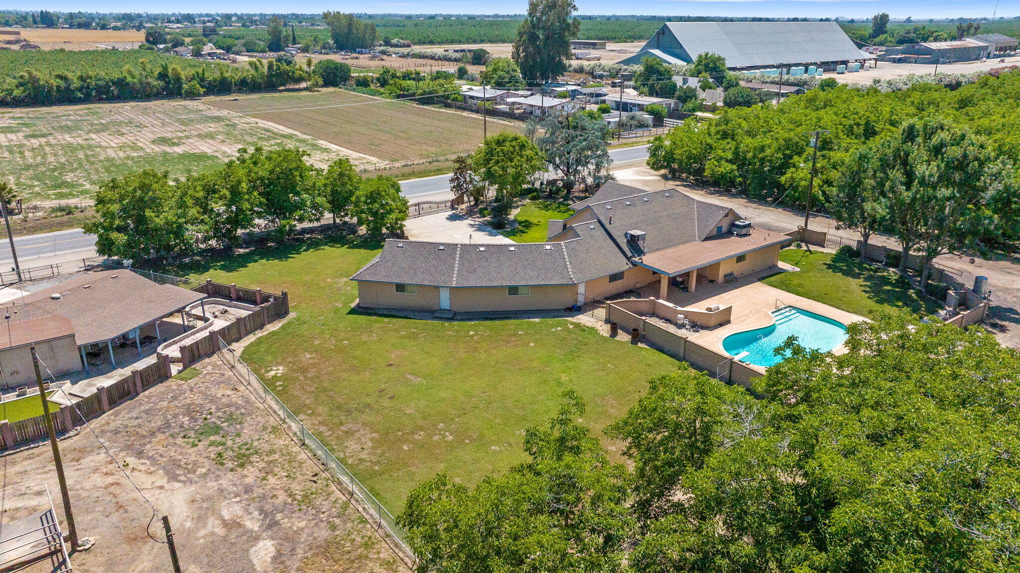12268 Ave 328, Visalia, CA 93291