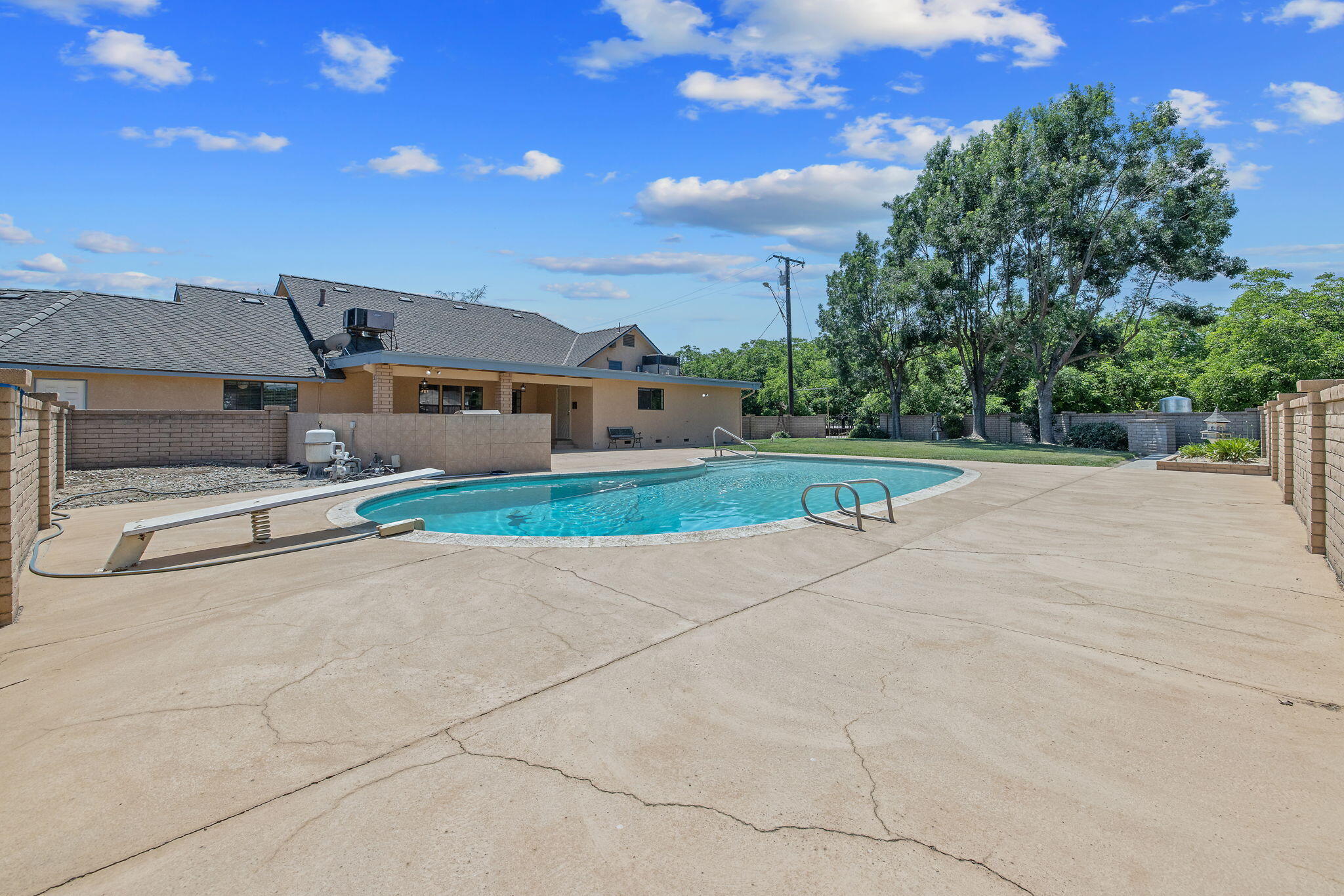 12268 Ave 328, Visalia, CA 93291