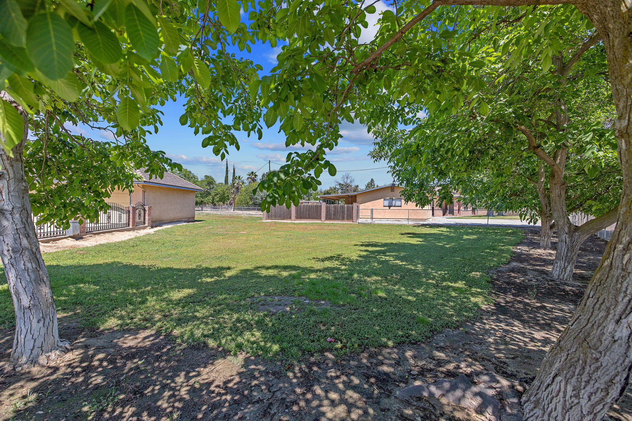 12268 Ave 328, Visalia, CA 93291