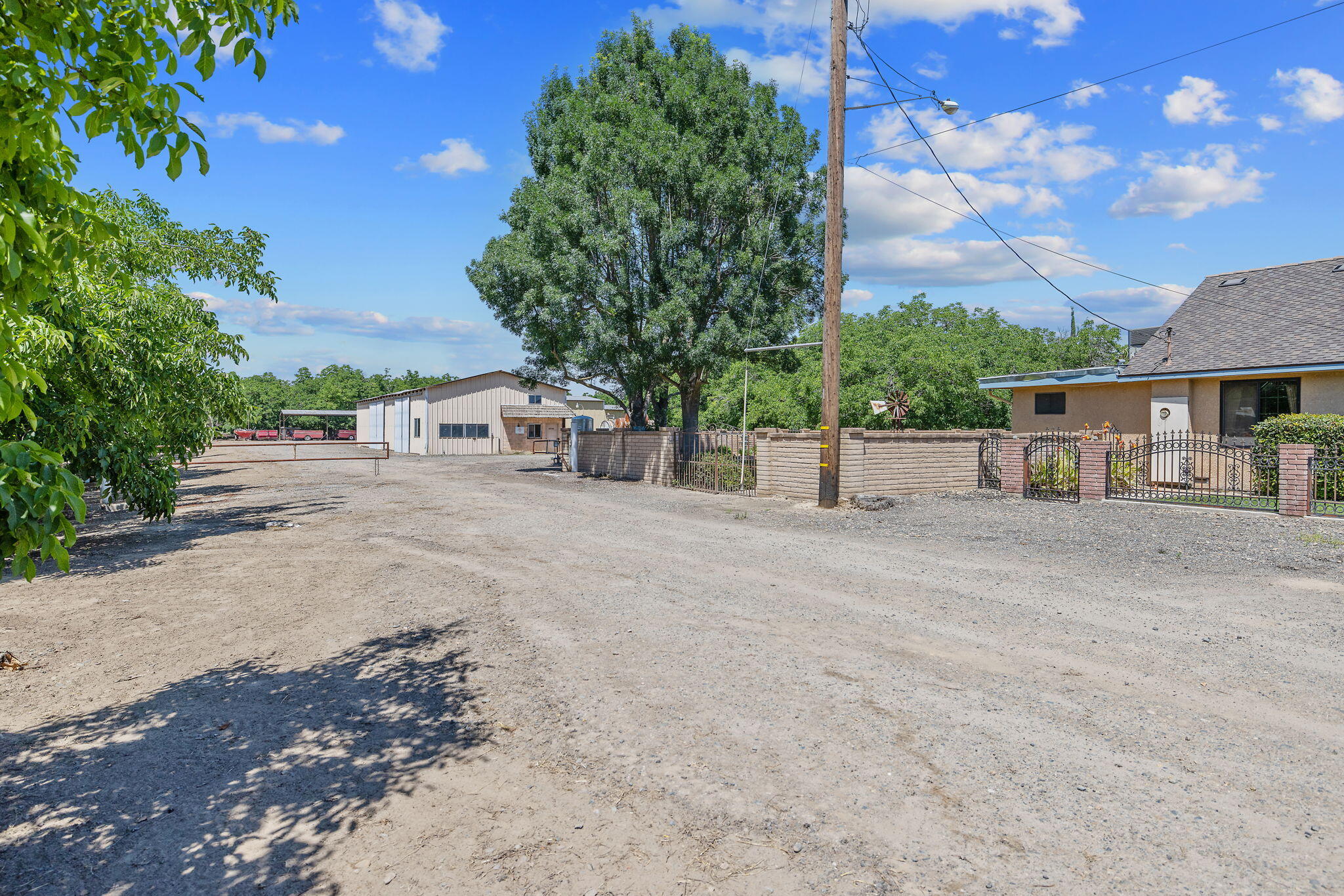 12268 Ave 328, Visalia, CA 93291