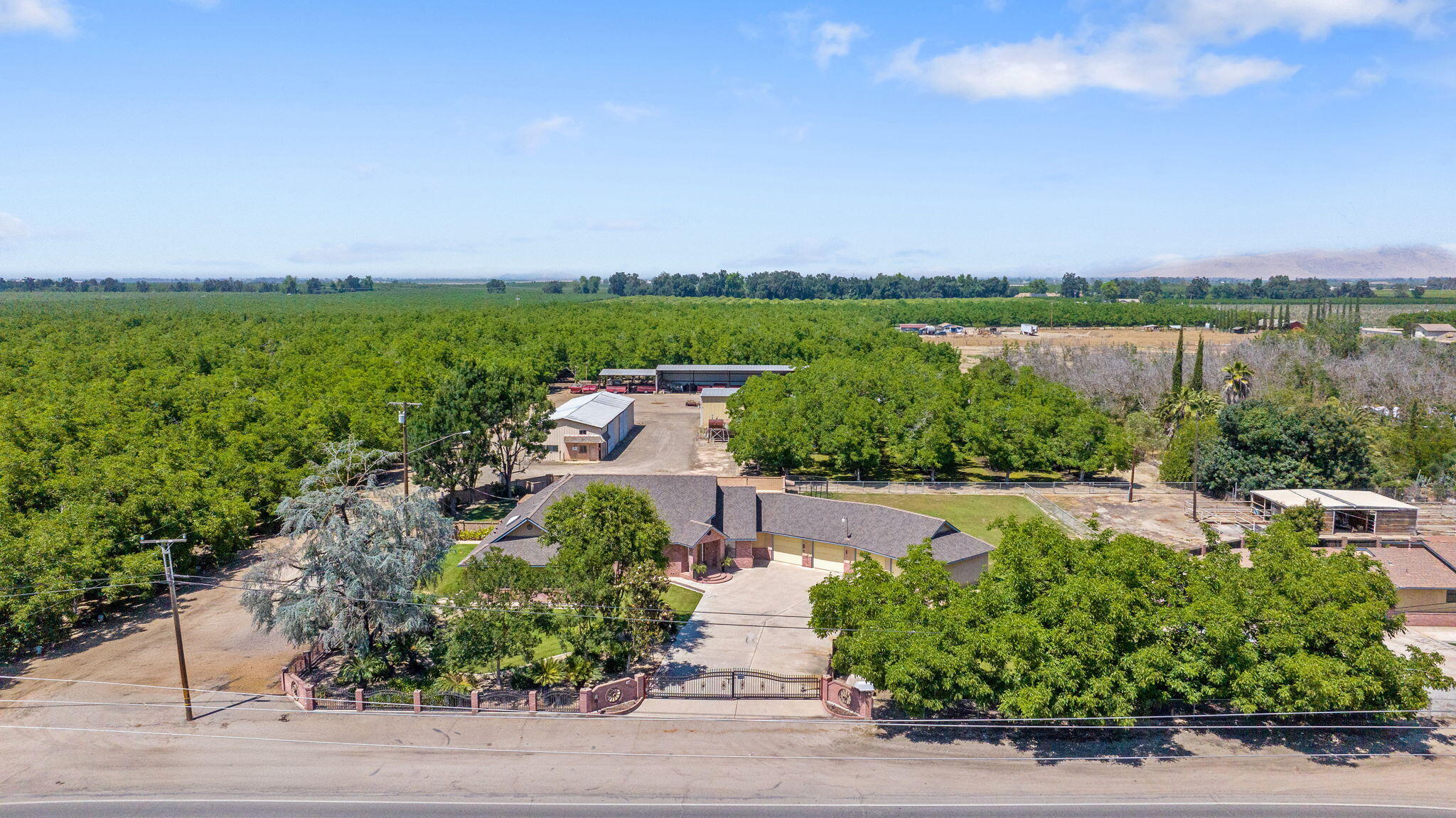 12268 Ave 328, Visalia, CA 93291