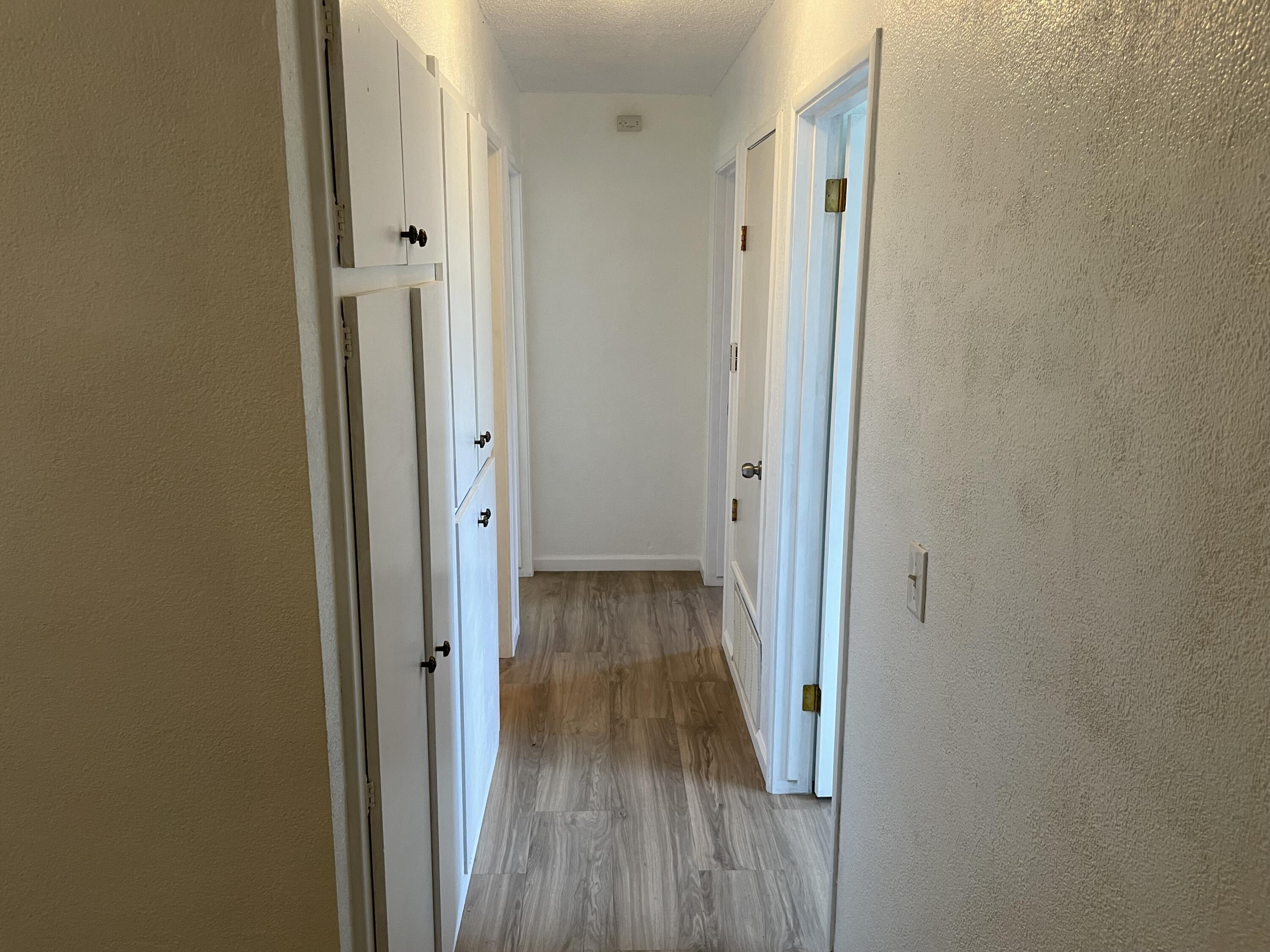374 W Ponderosa St, Farmersville, CA 93223