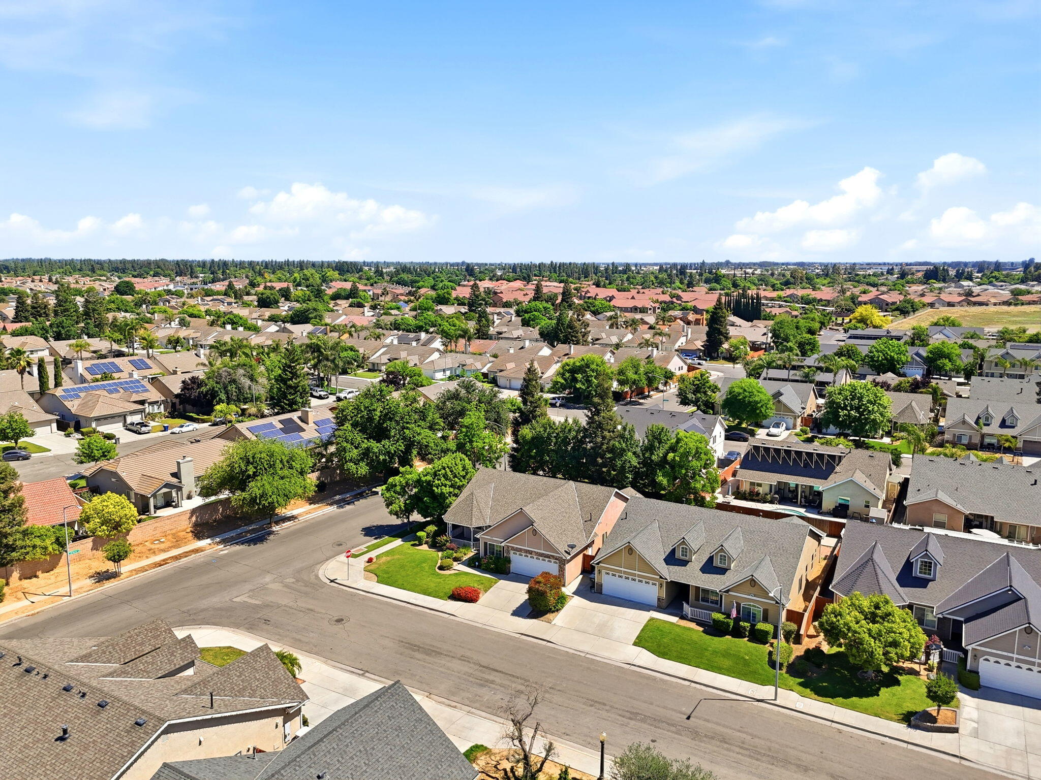 4651 W Morris Ave, Fresno, CA 93722