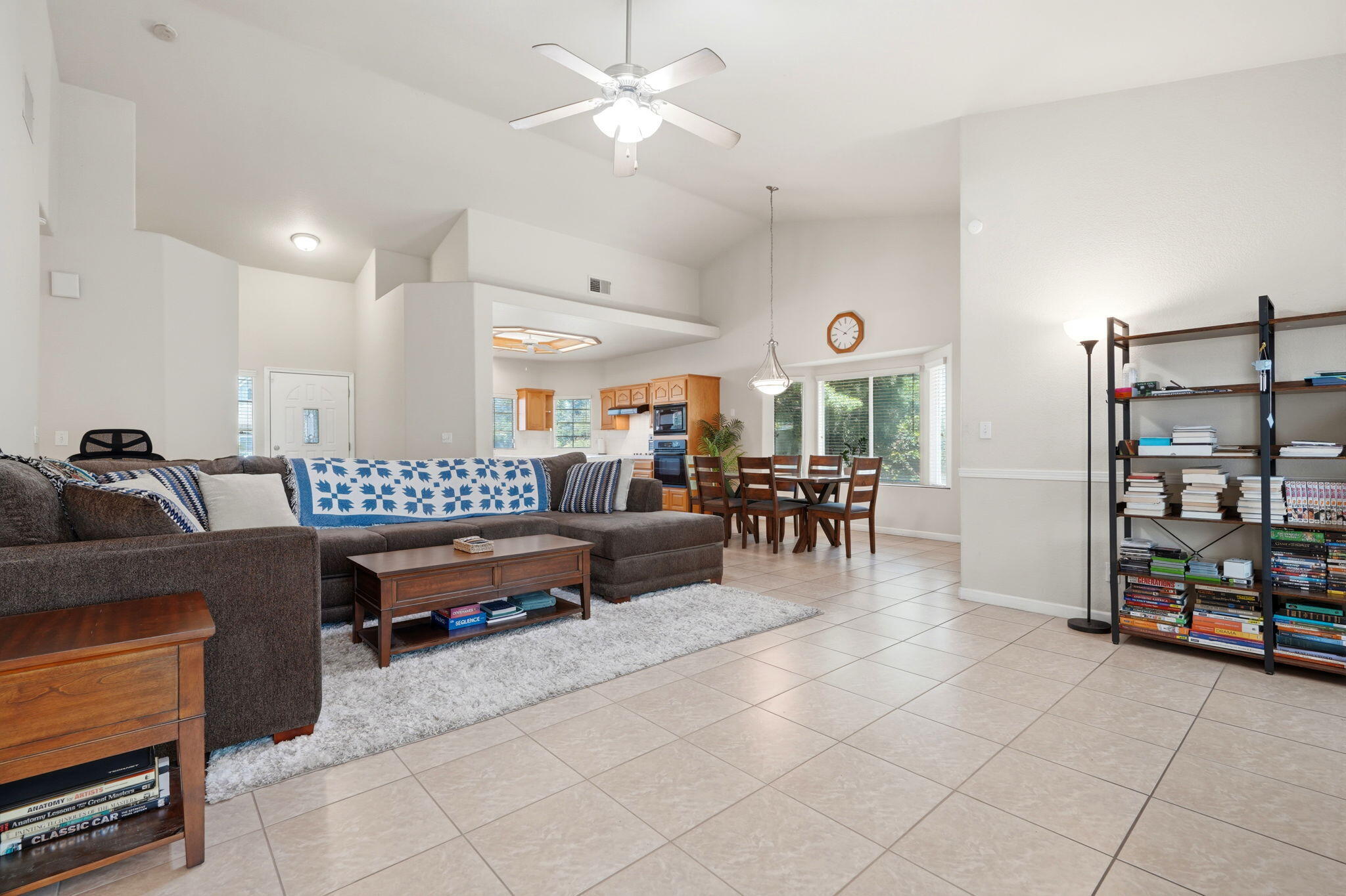 4651 W Morris Ave, Fresno, CA 93722