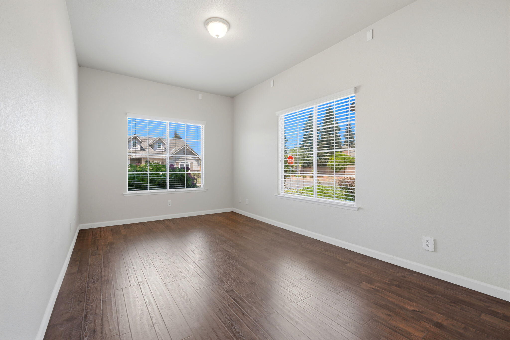 4651 W Morris Ave, Fresno, CA 93722