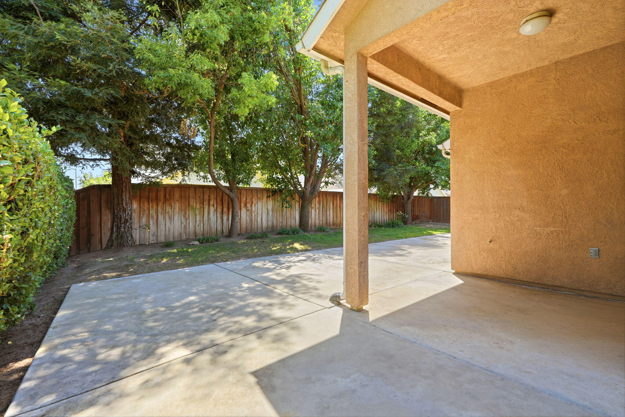 4651 W Morris Ave, Fresno, CA 93722