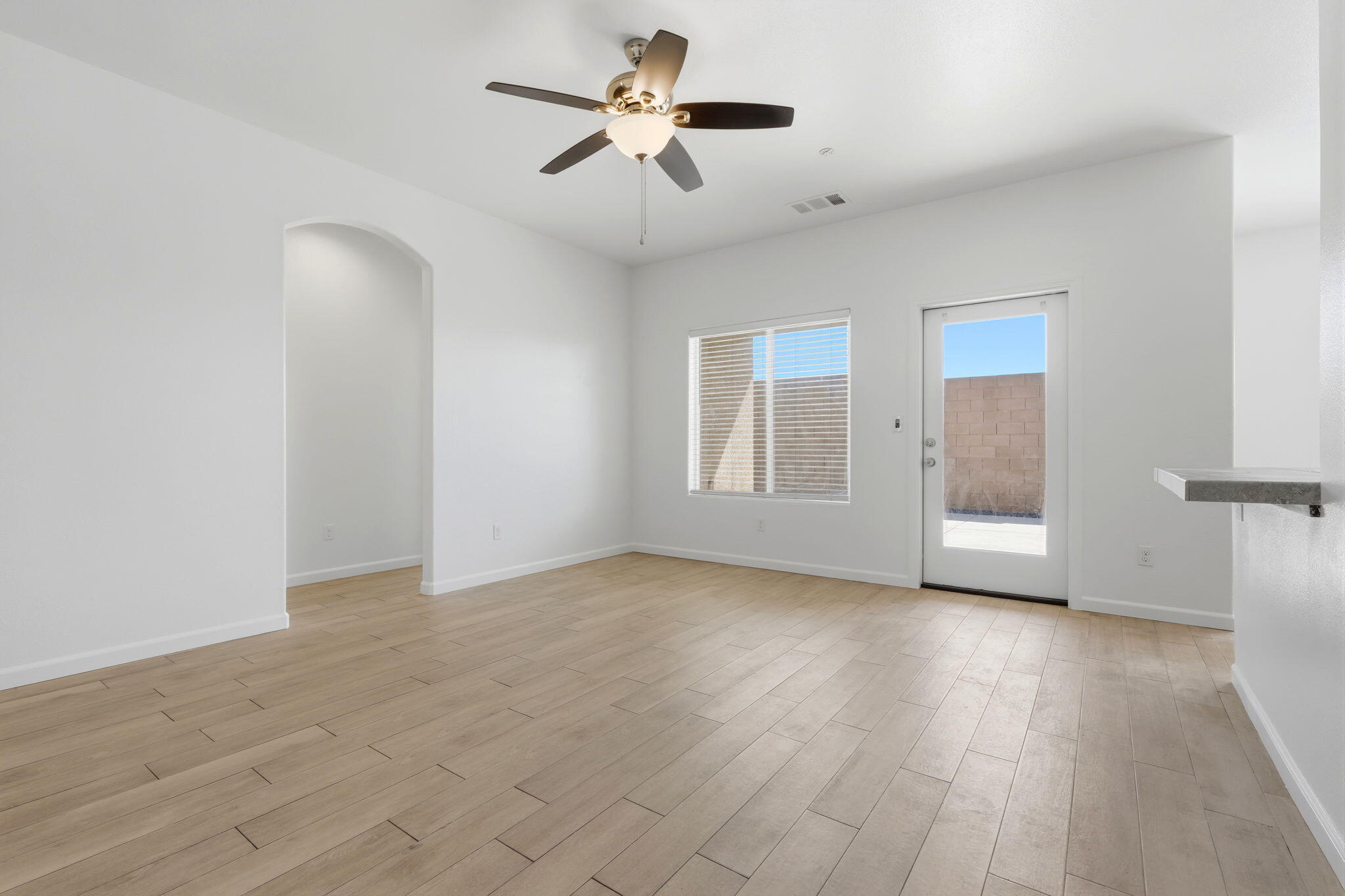 30734 Bellwood Rd, Visalia, CA 93291