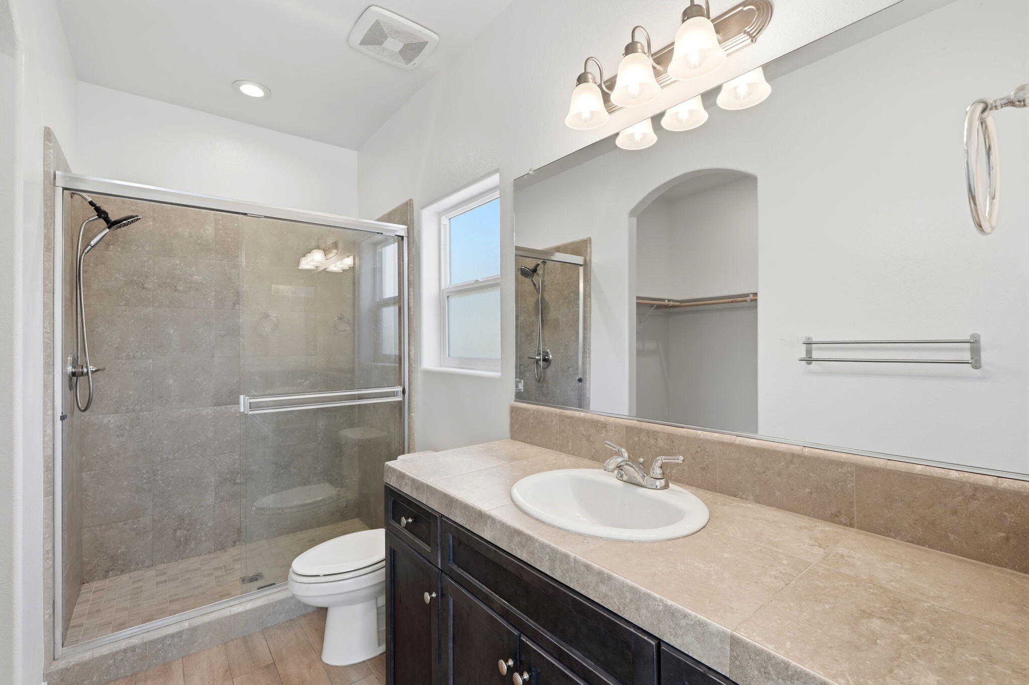 30734 Bellwood Rd, Visalia, CA 93291