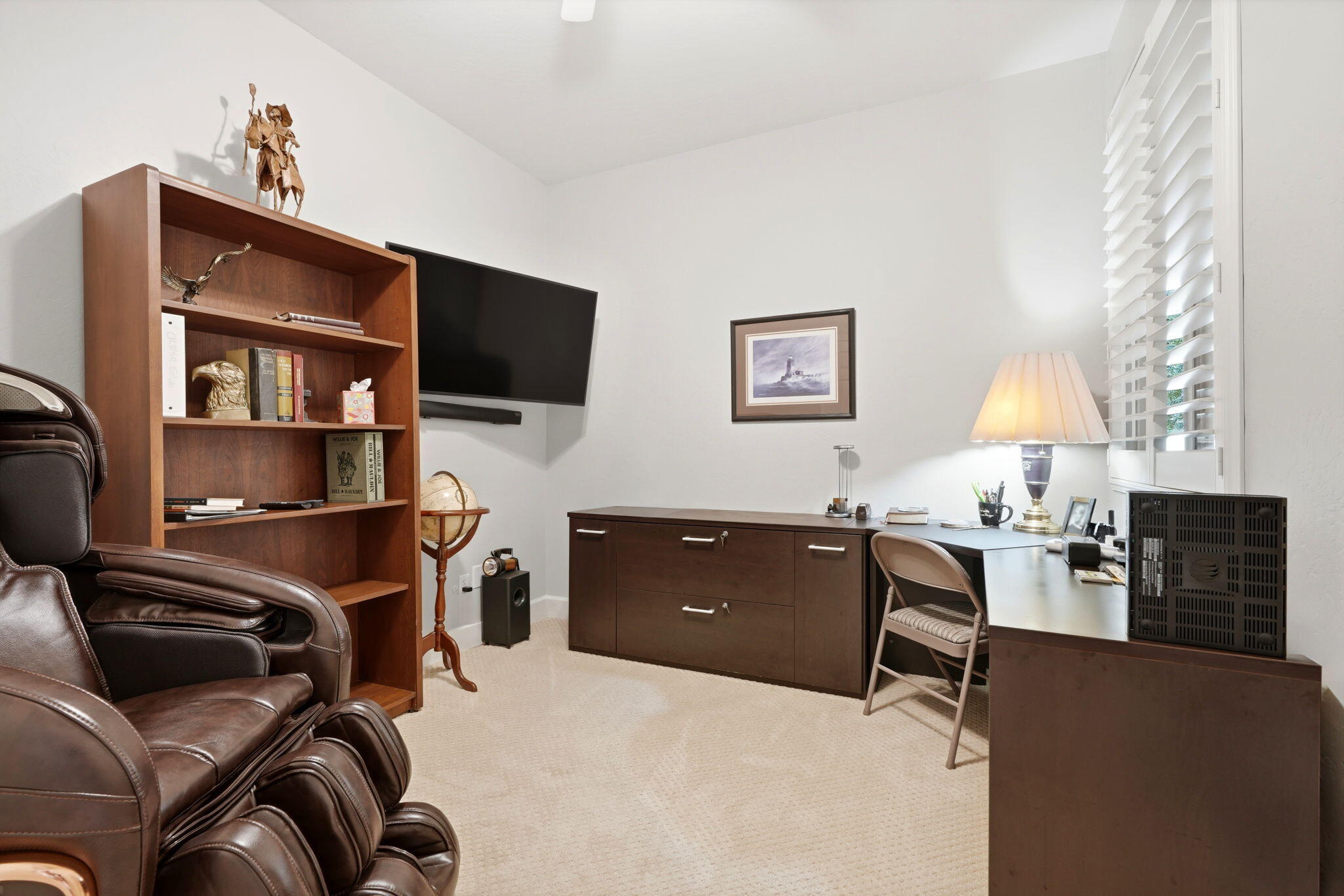3245 S Meadowbrook, Visalia, CA 93292