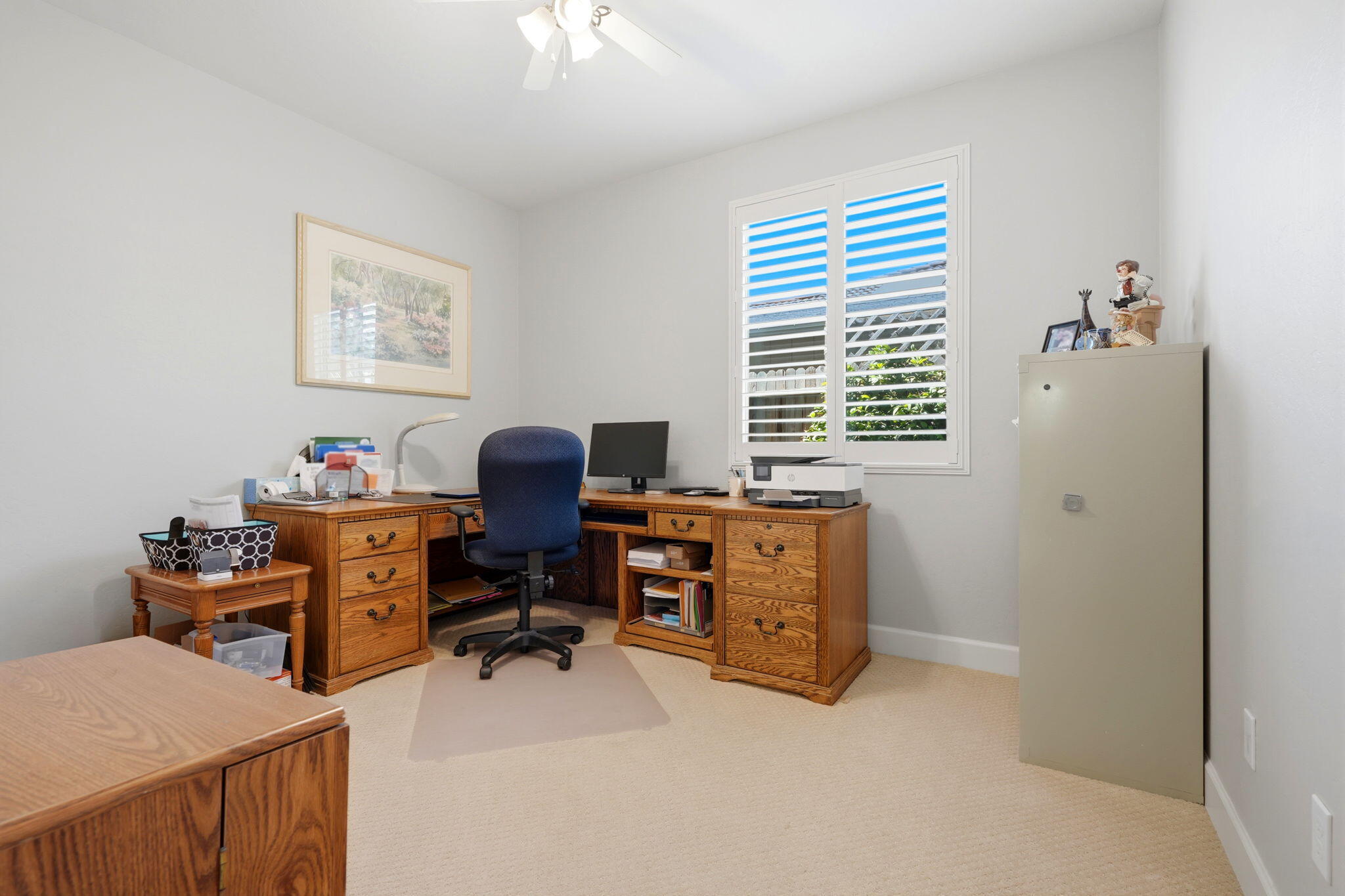 3245 S Meadowbrook, Visalia, CA 93292