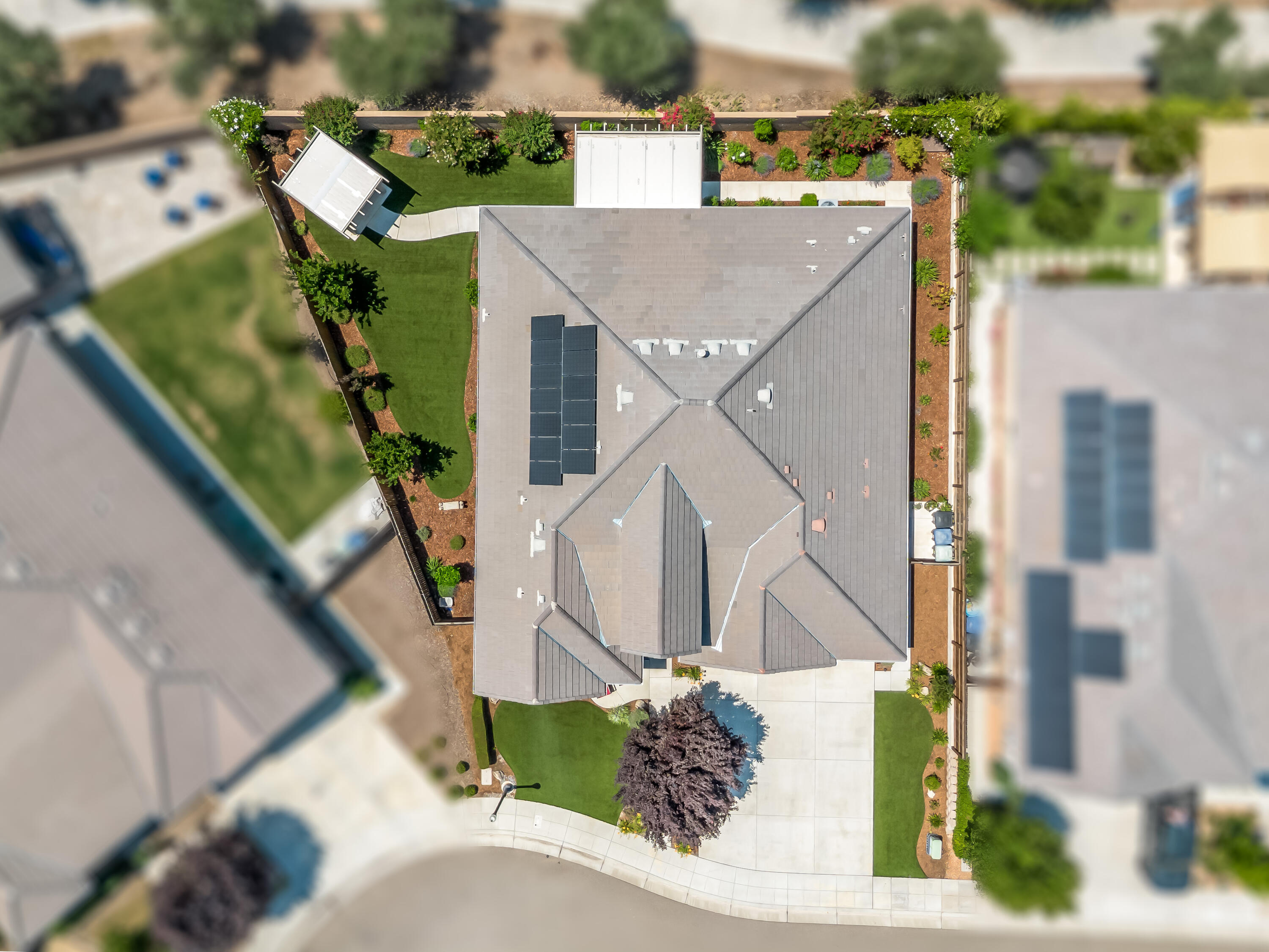 384 Sentinel Dr, Madera, CA 93636