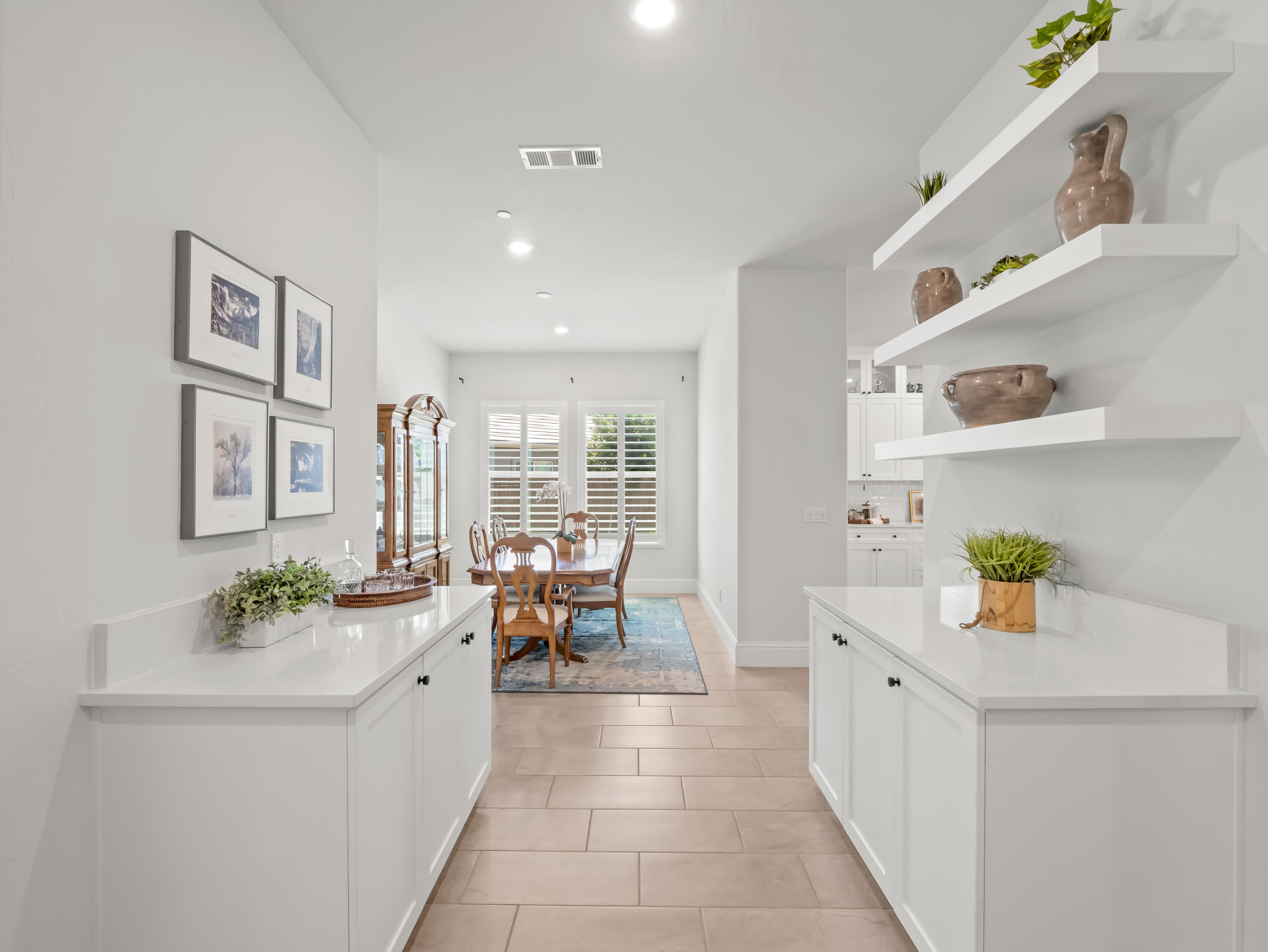 384 Sentinel Dr, Madera, CA 93636