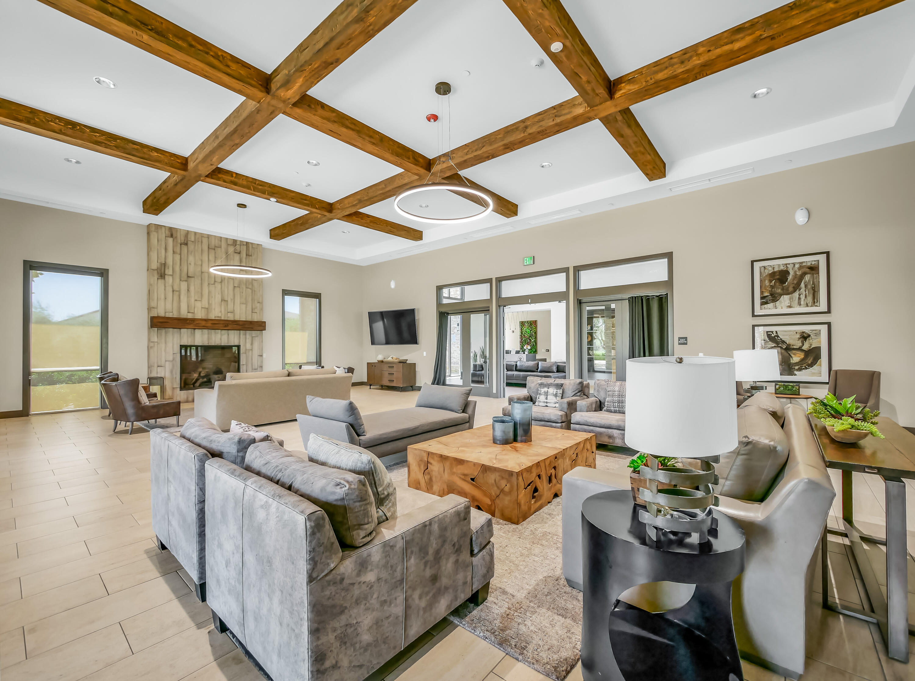 384 Sentinel Dr, Madera, CA 93636