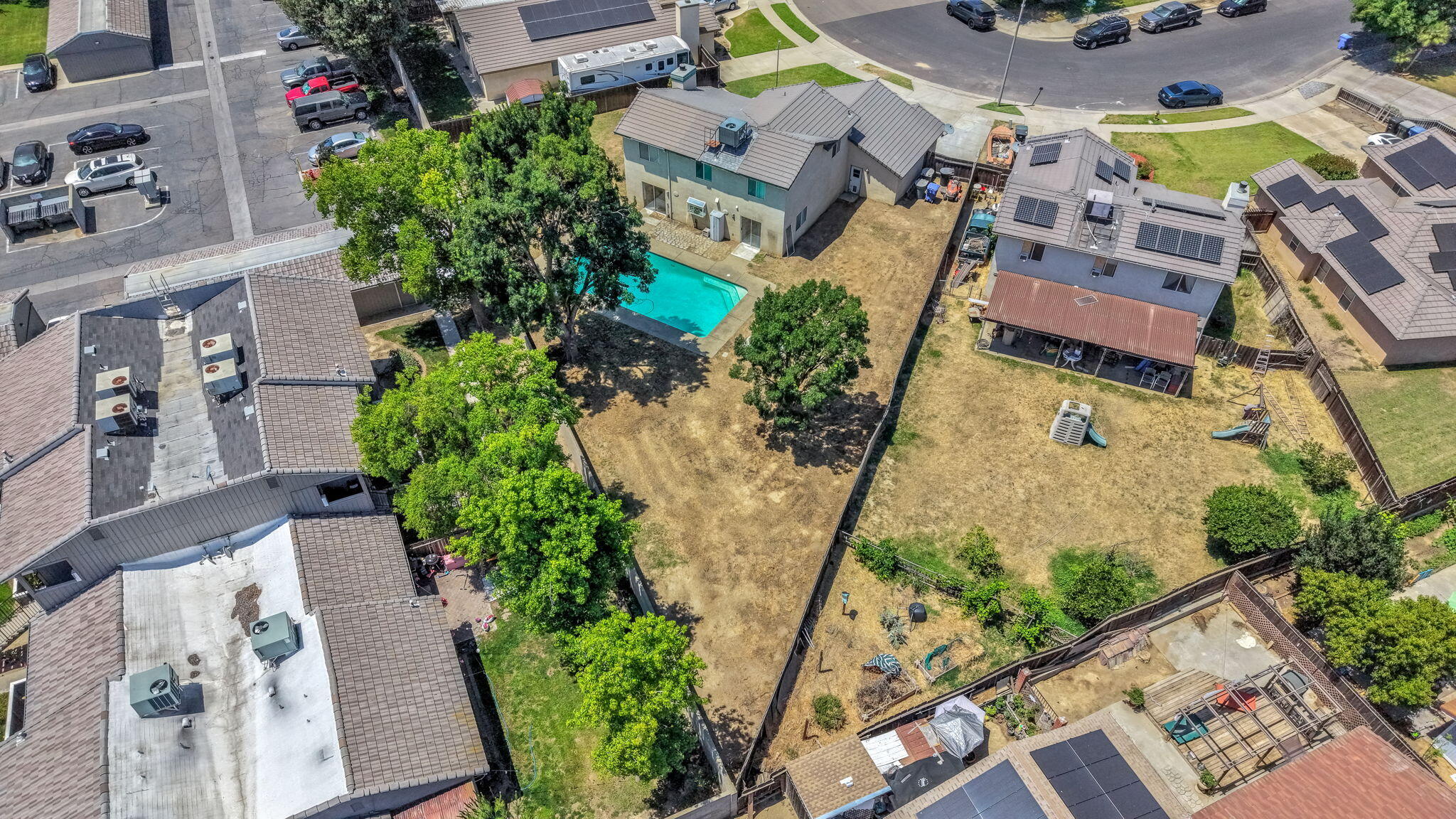 717 E Spring Ln, Lemoore, CA 93245