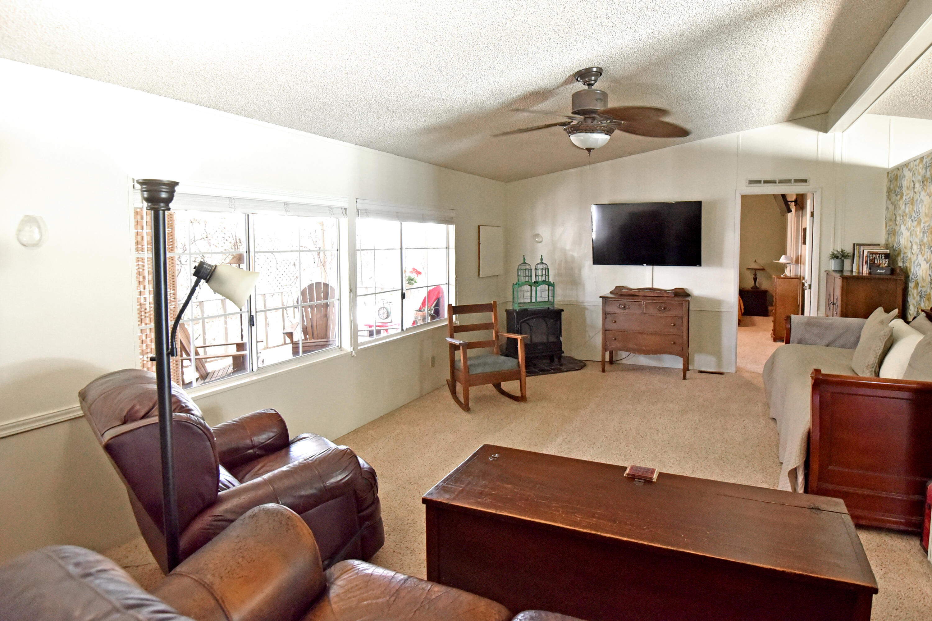 860 E Grangeville Blvd #23, Hanford, CA 93230