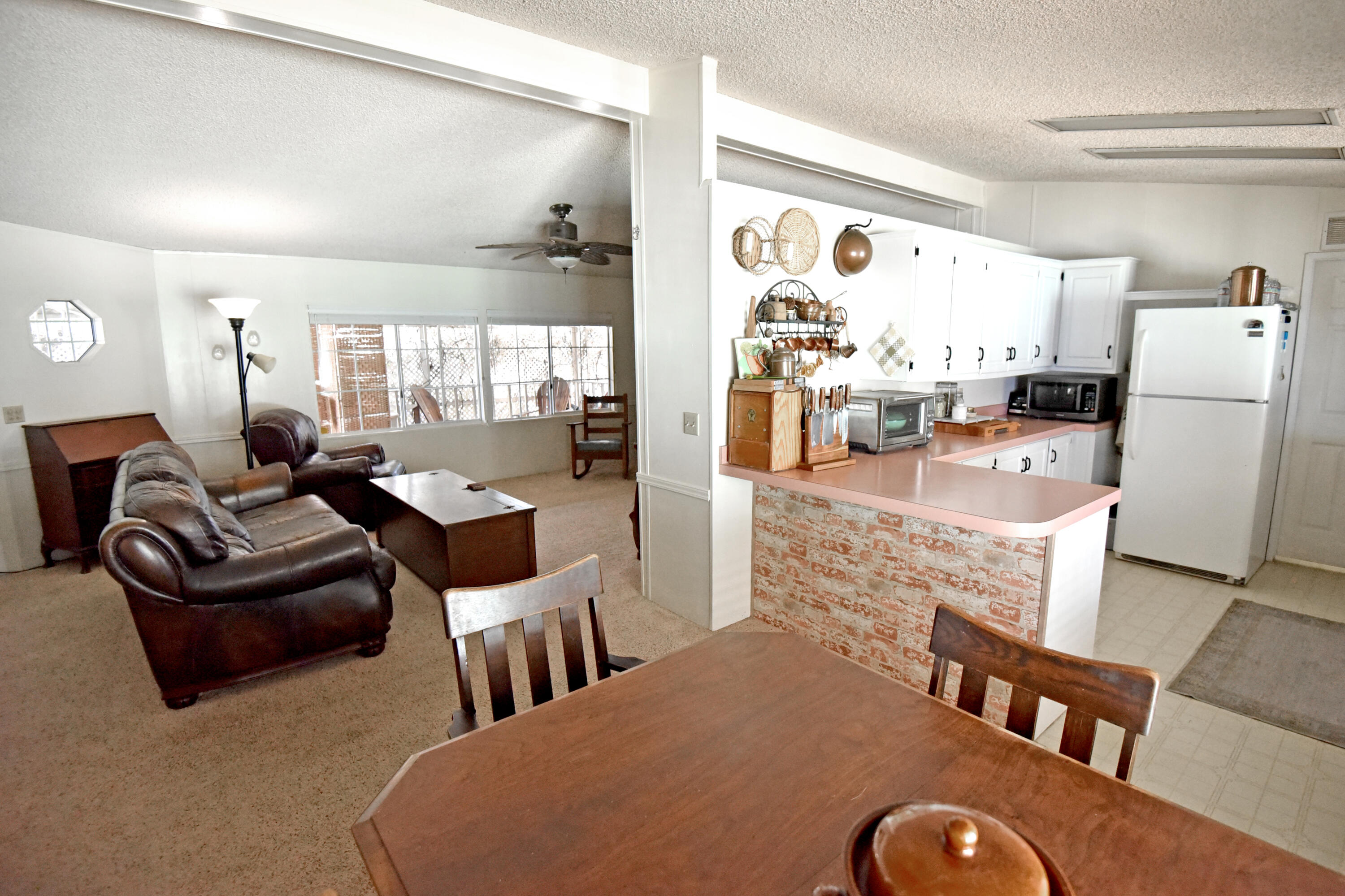 860 E Grangeville Blvd #23, Hanford, CA 93230