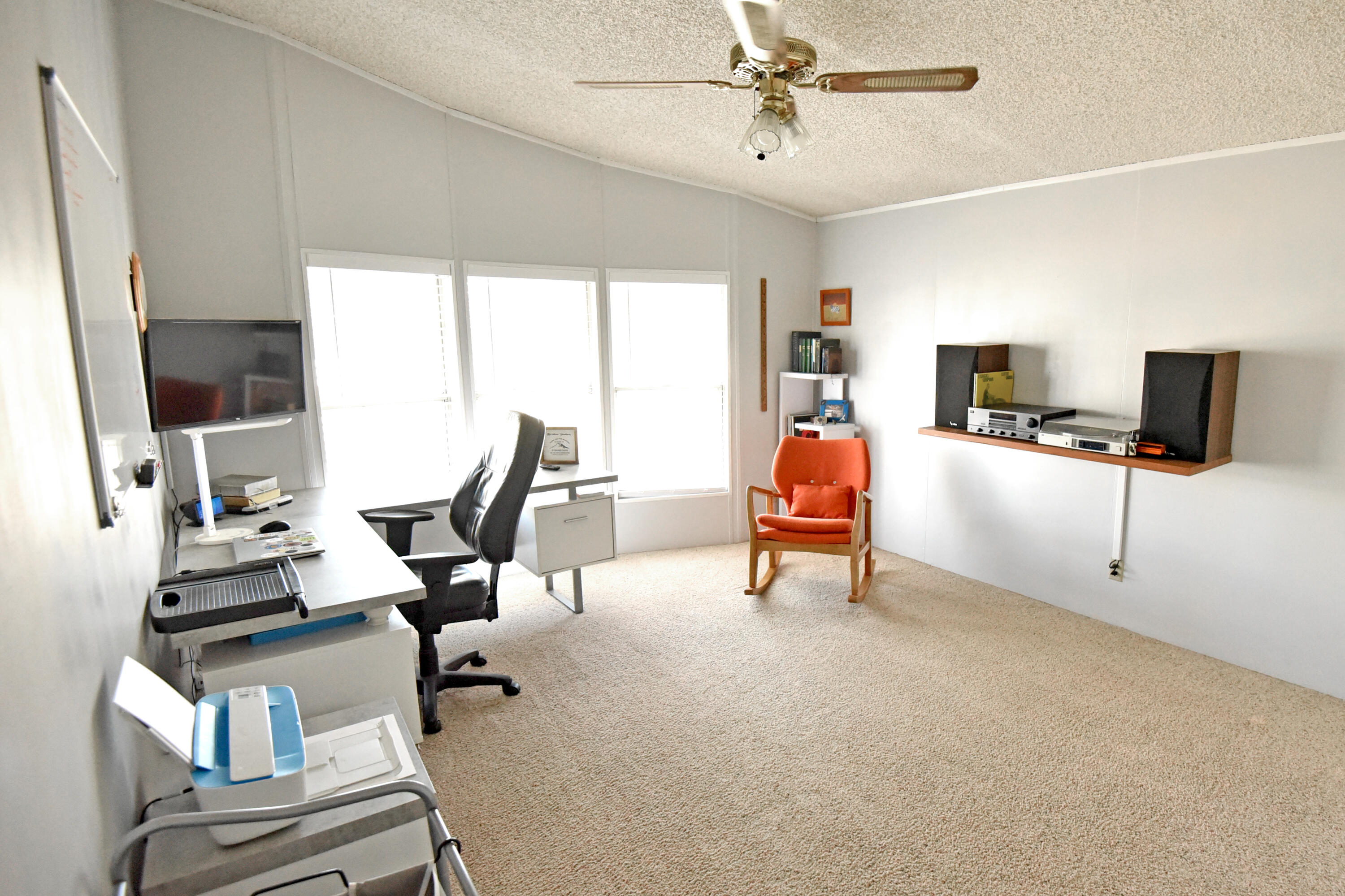 860 E Grangeville Blvd #23, Hanford, CA 93230