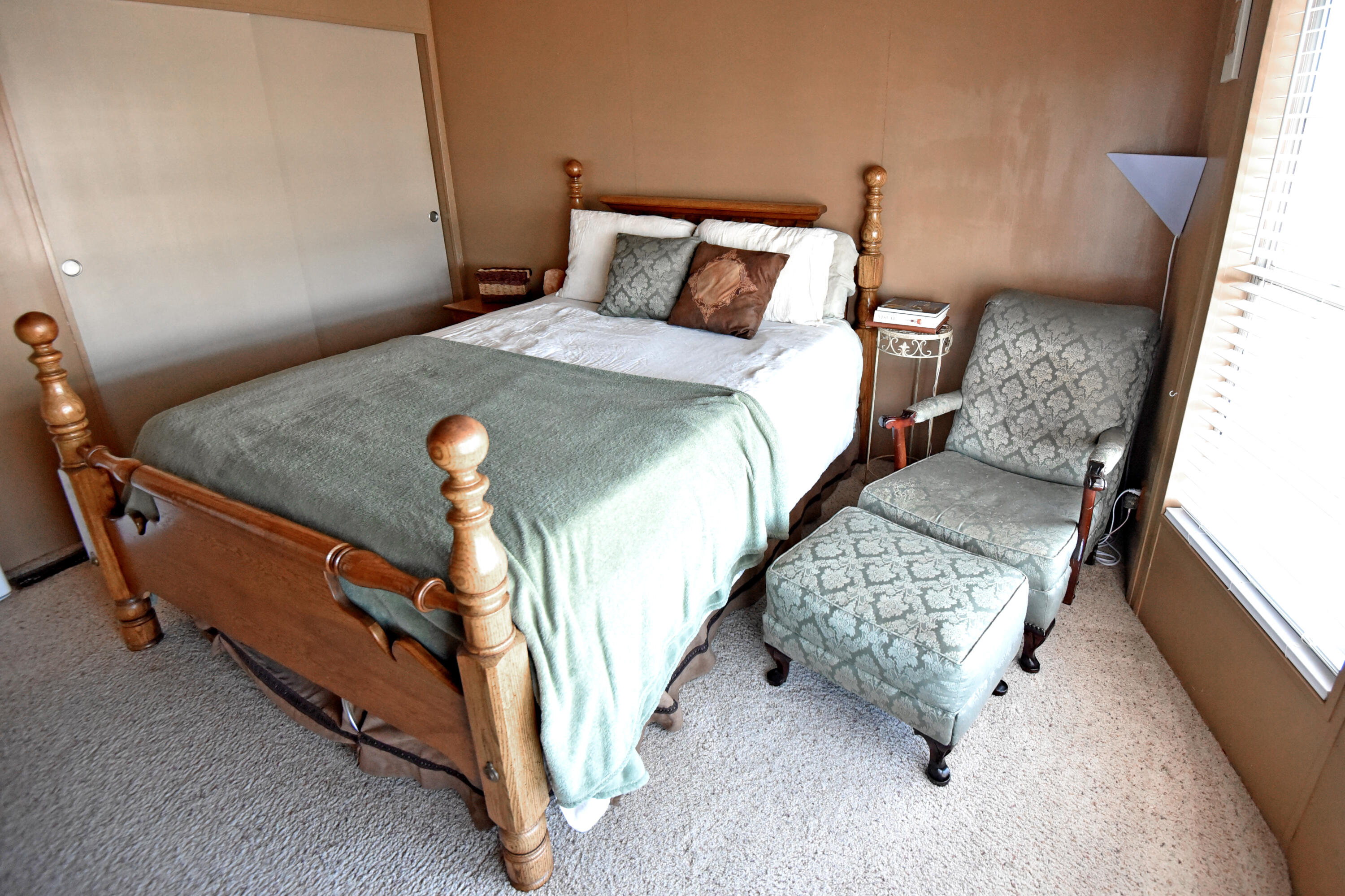 860 E Grangeville Blvd #23, Hanford, CA 93230