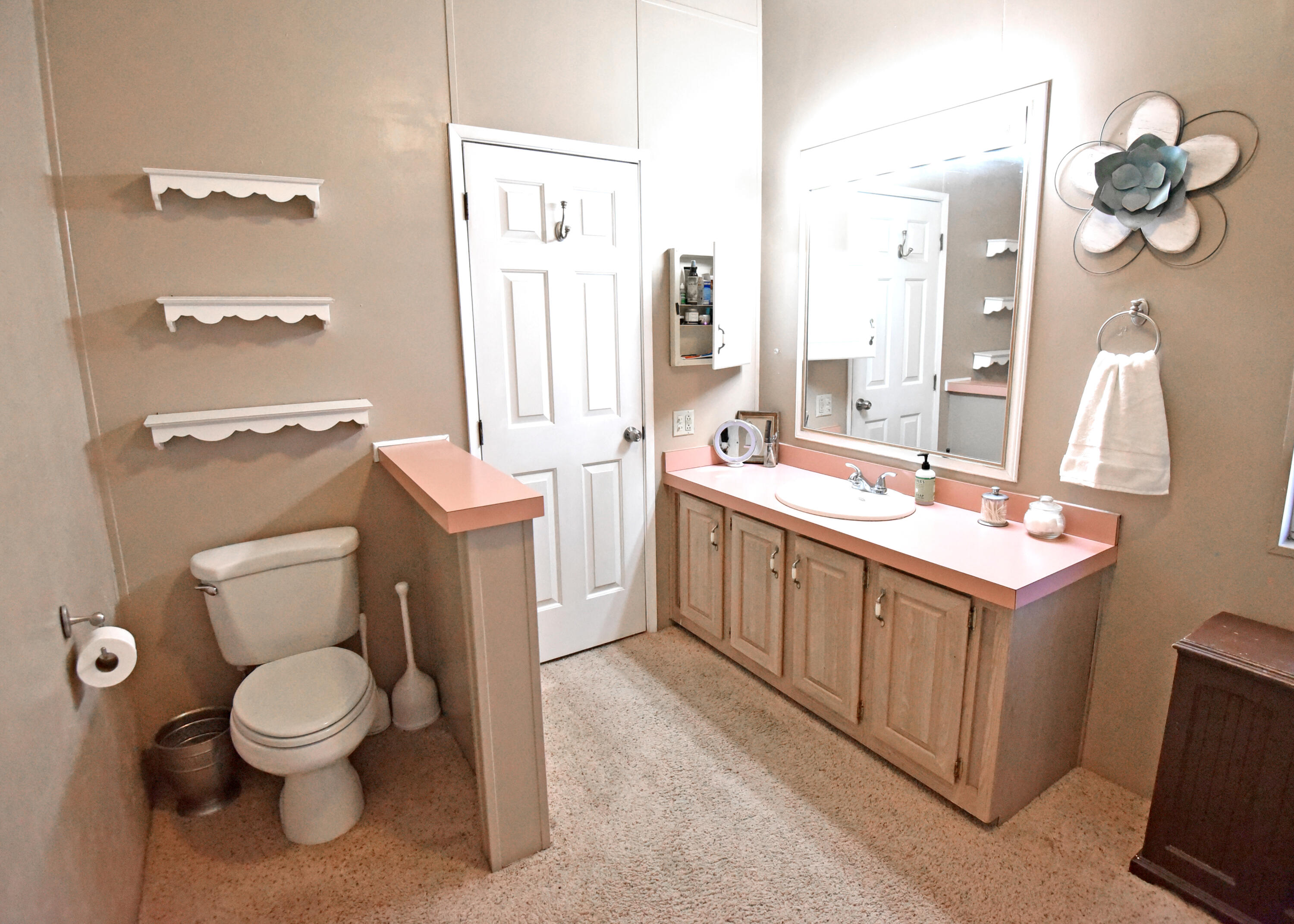 860 E Grangeville Blvd #23, Hanford, CA 93230