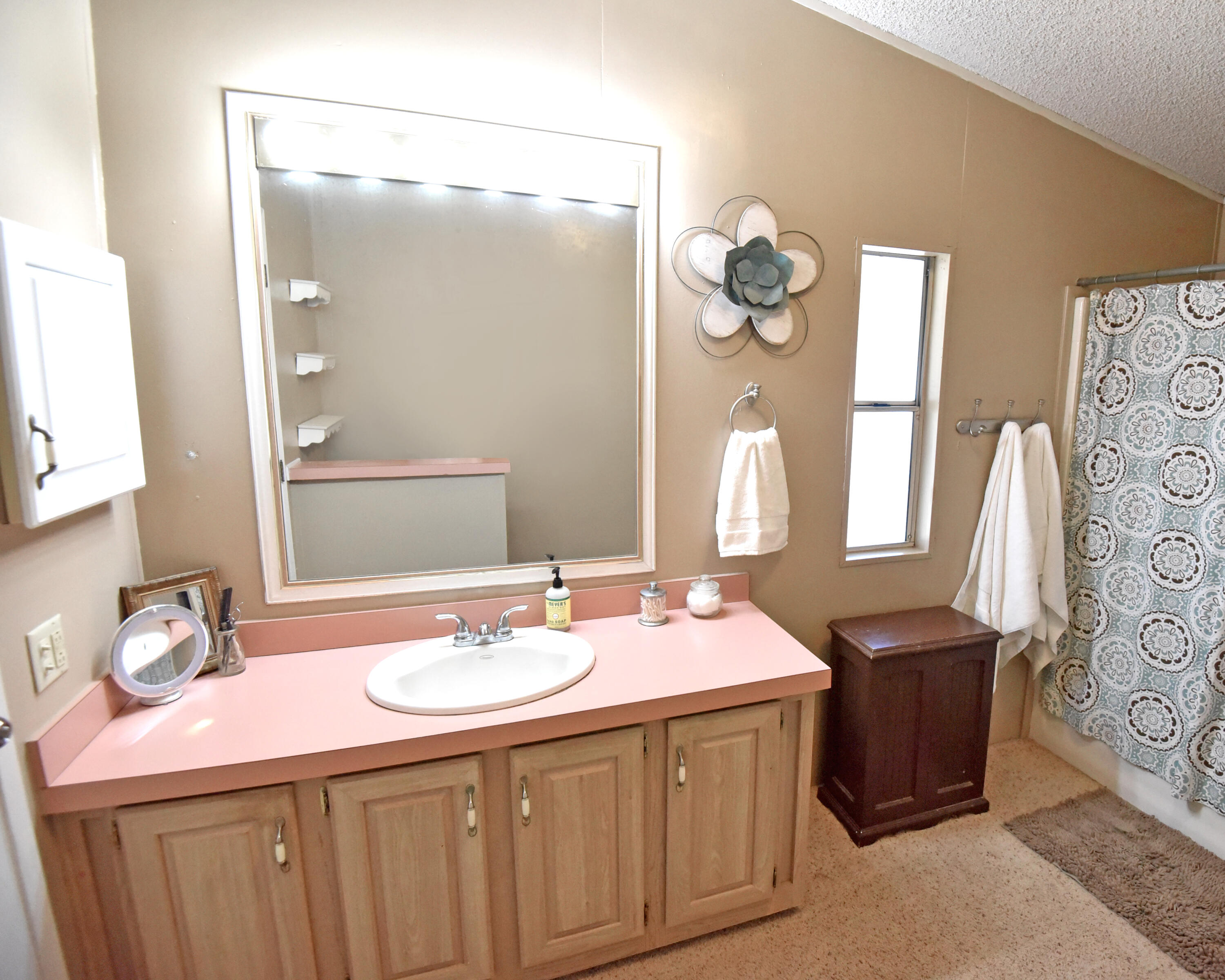 860 E Grangeville Blvd #23, Hanford, CA 93230