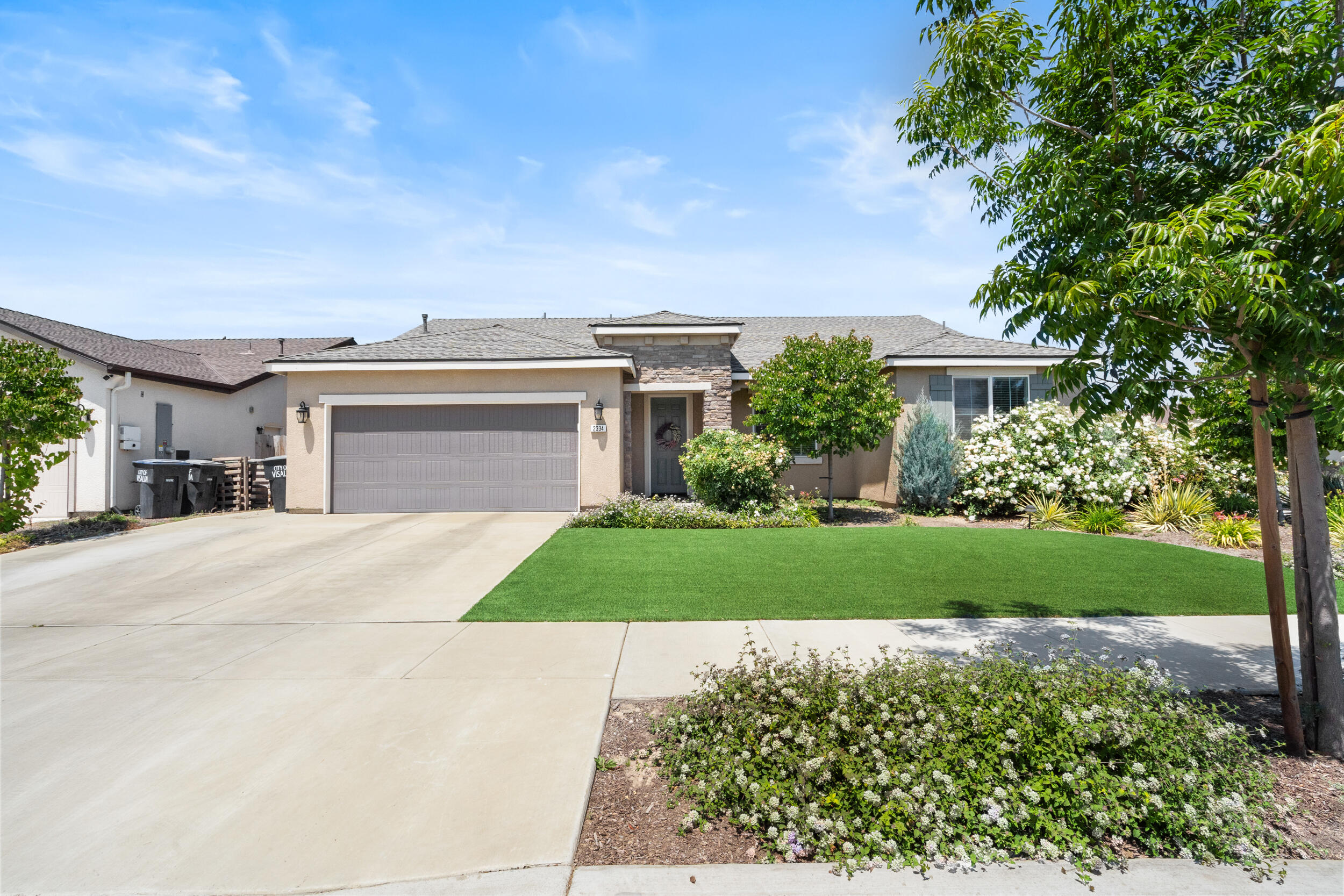 2334 E Monte Vista Ave, Visalia, CA 93292
