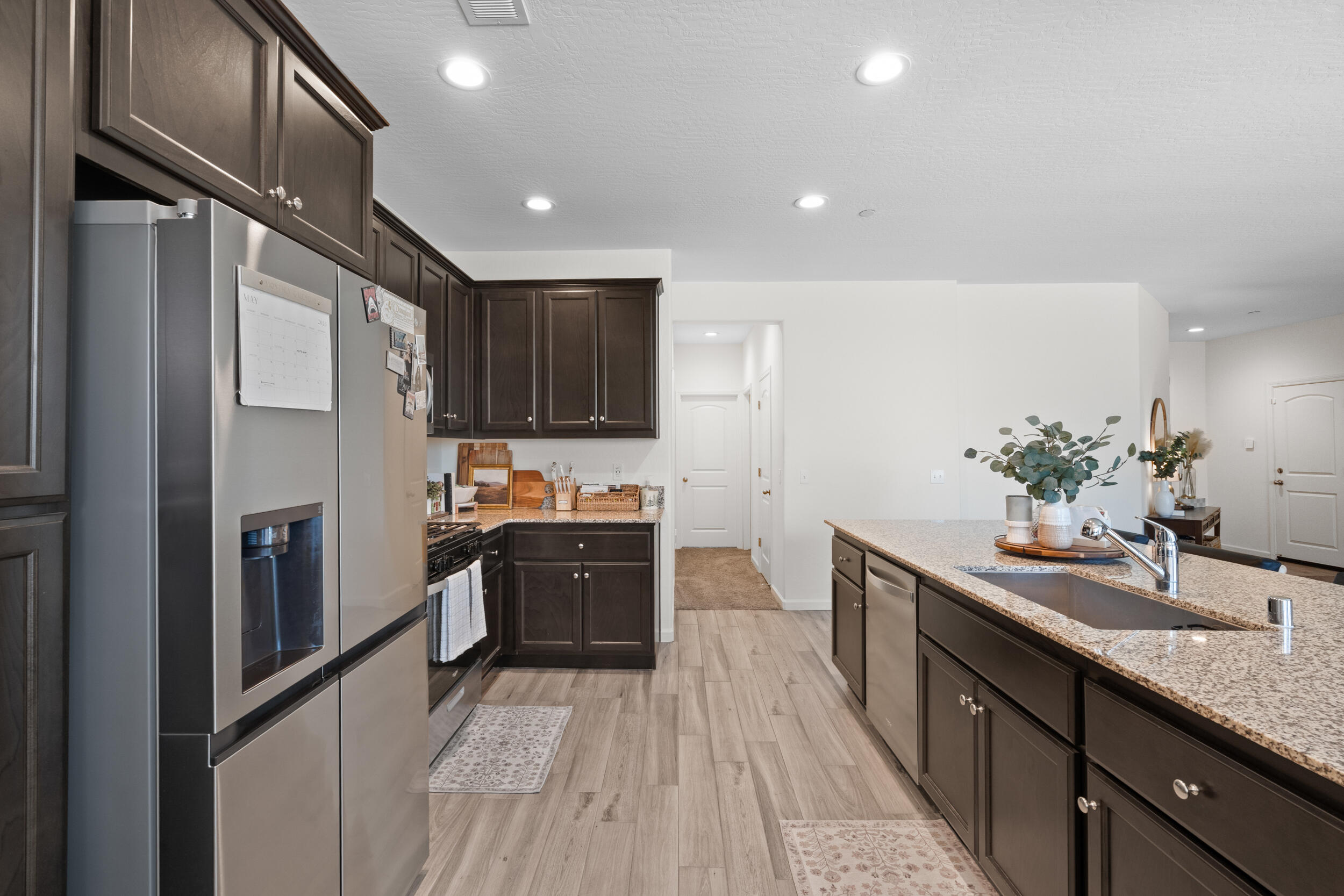 2334 E Monte Vista Ave, Visalia, CA 93292