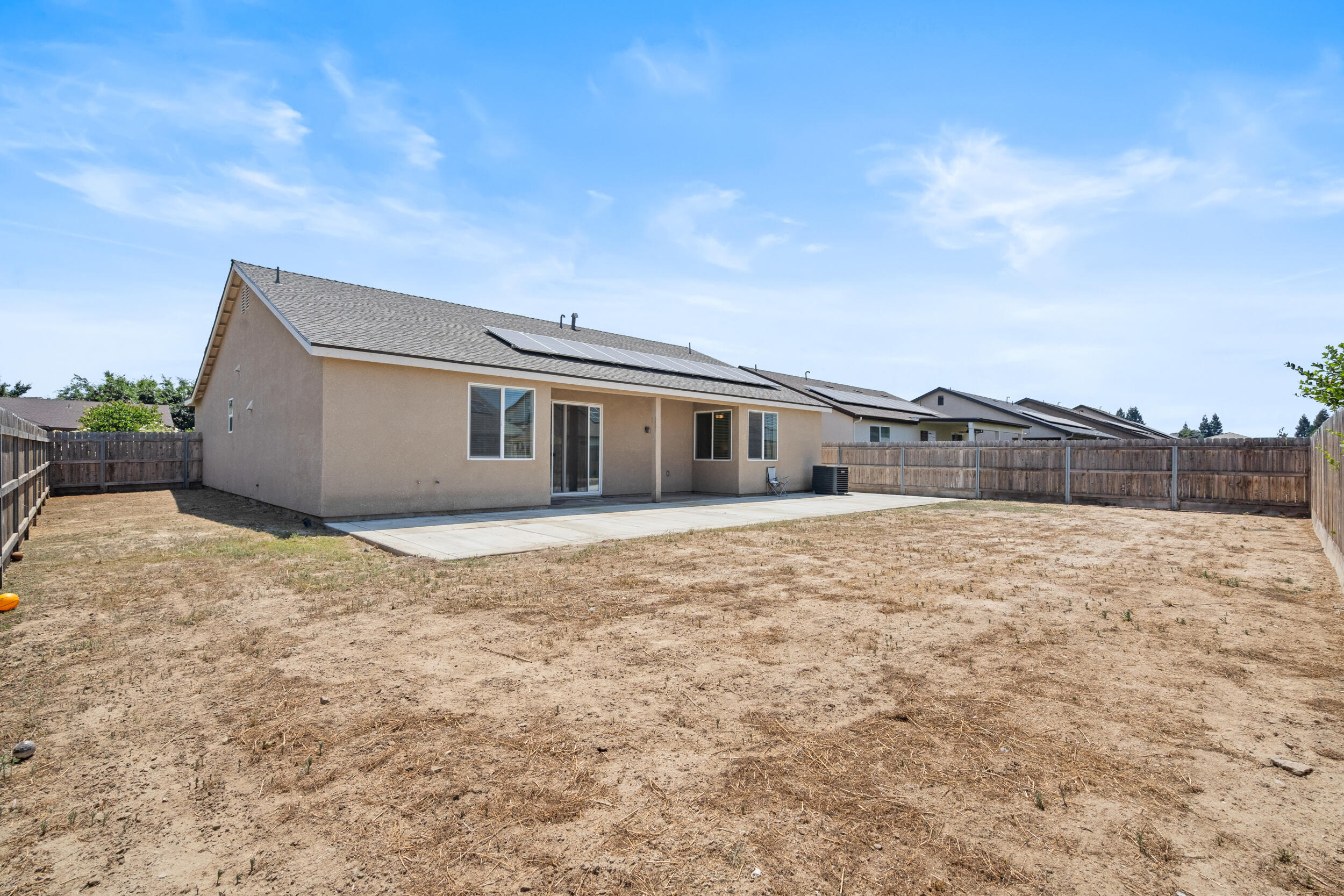 2334 E Monte Vista Ave, Visalia, CA 93292