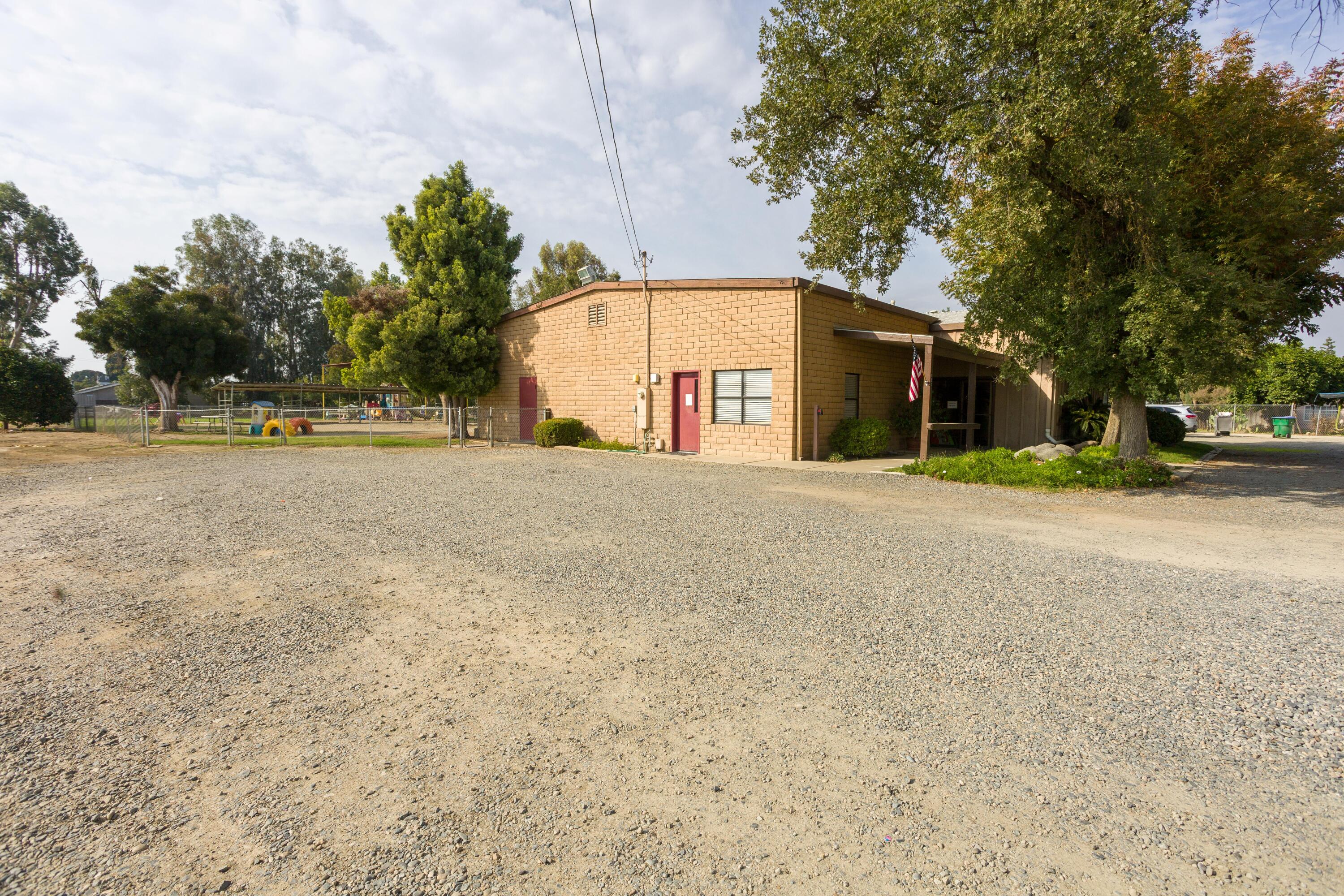 1841 N Westwood St, Porterville, CA 93257