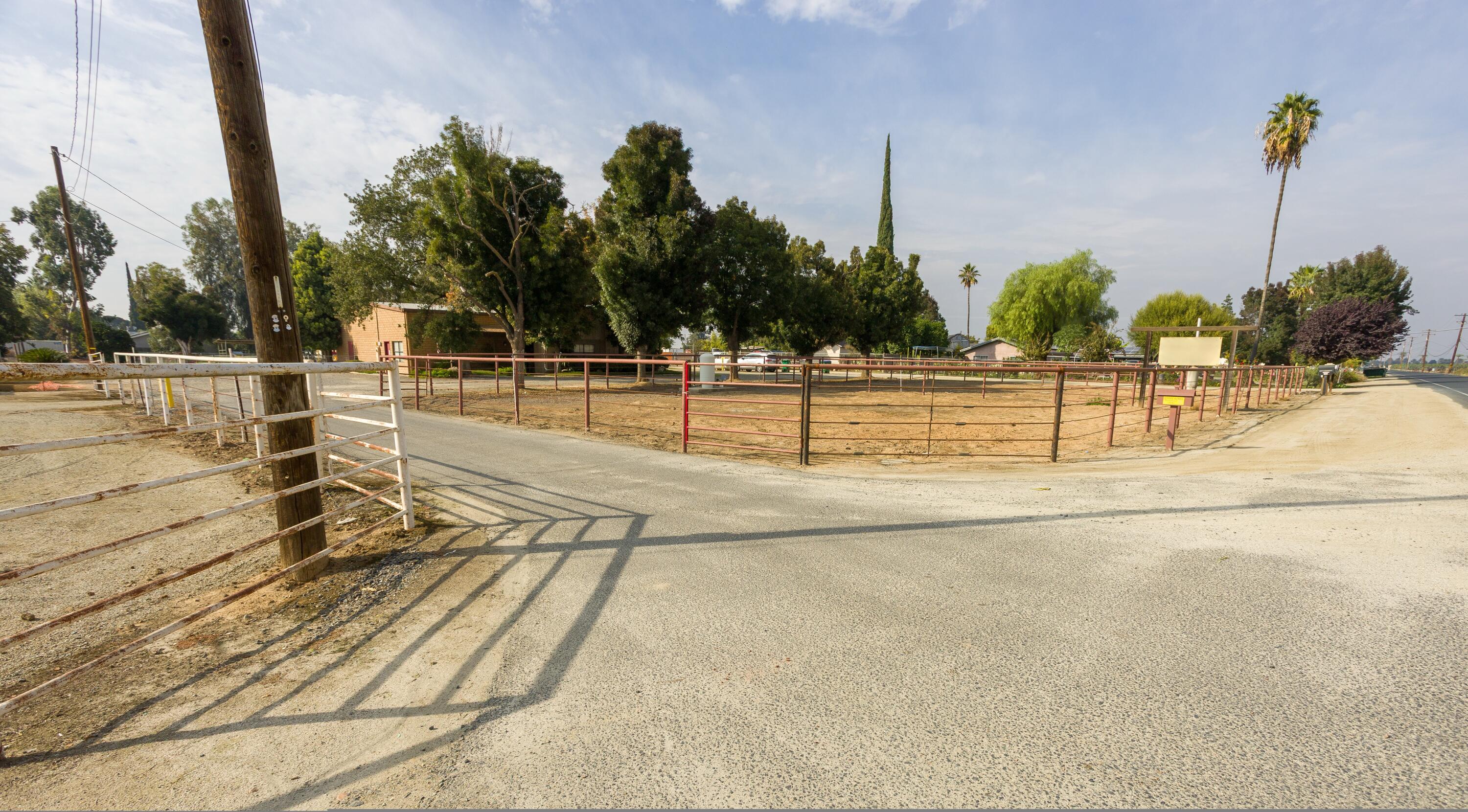 1841 N Westwood St, Porterville, CA 93257