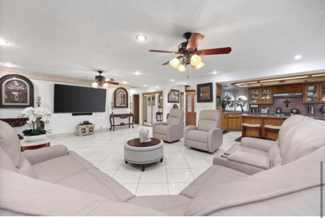 22981 Avenue 72, Terra Bella, CA 93270