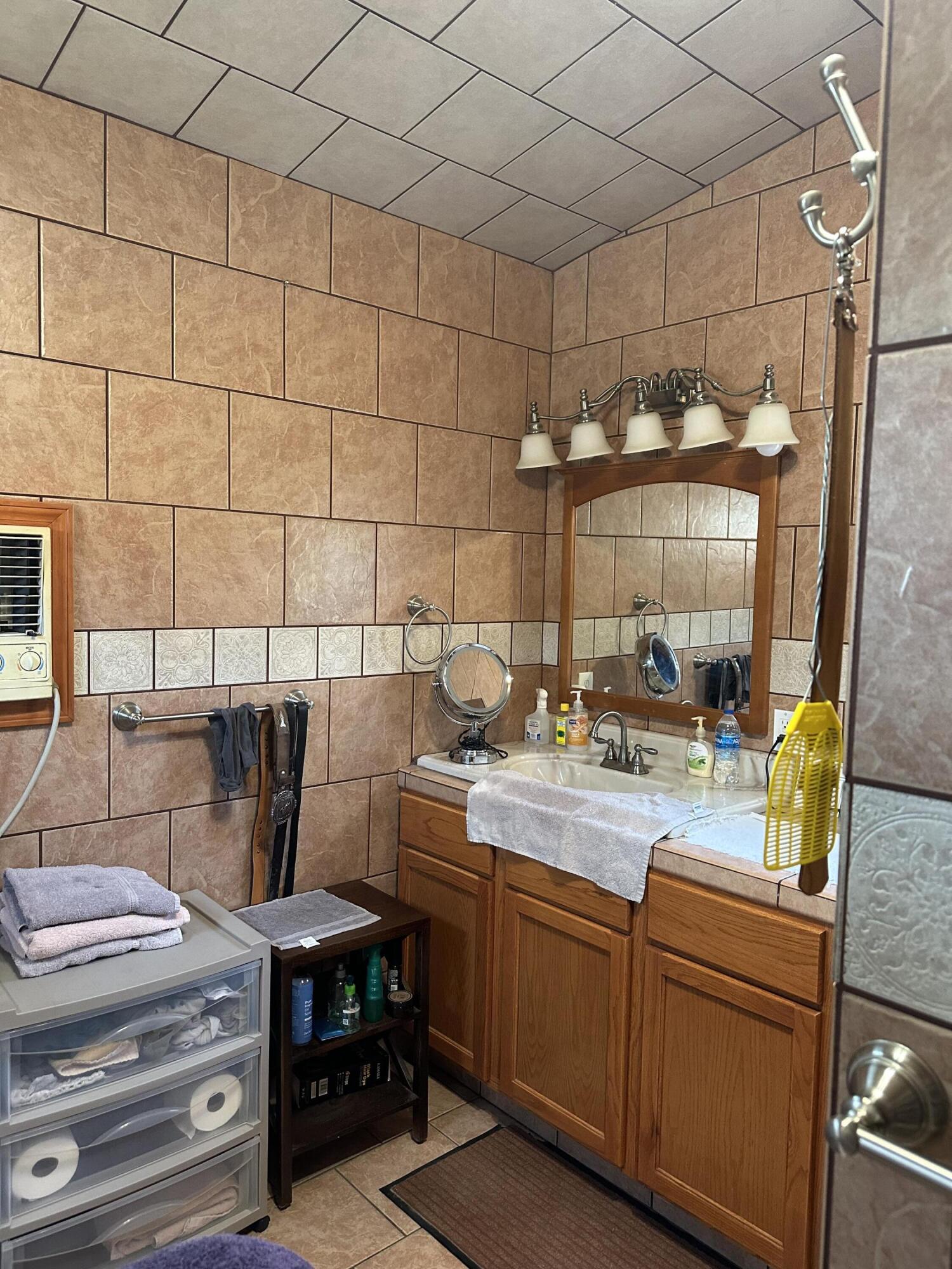 22981 Avenue 72, Terra Bella, CA 93270