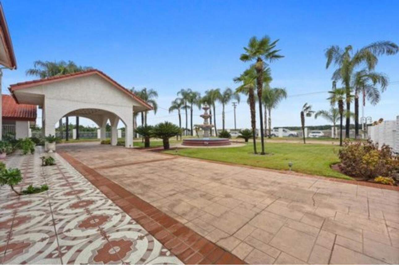 22981 Avenue 72, Terra Bella, CA 93270