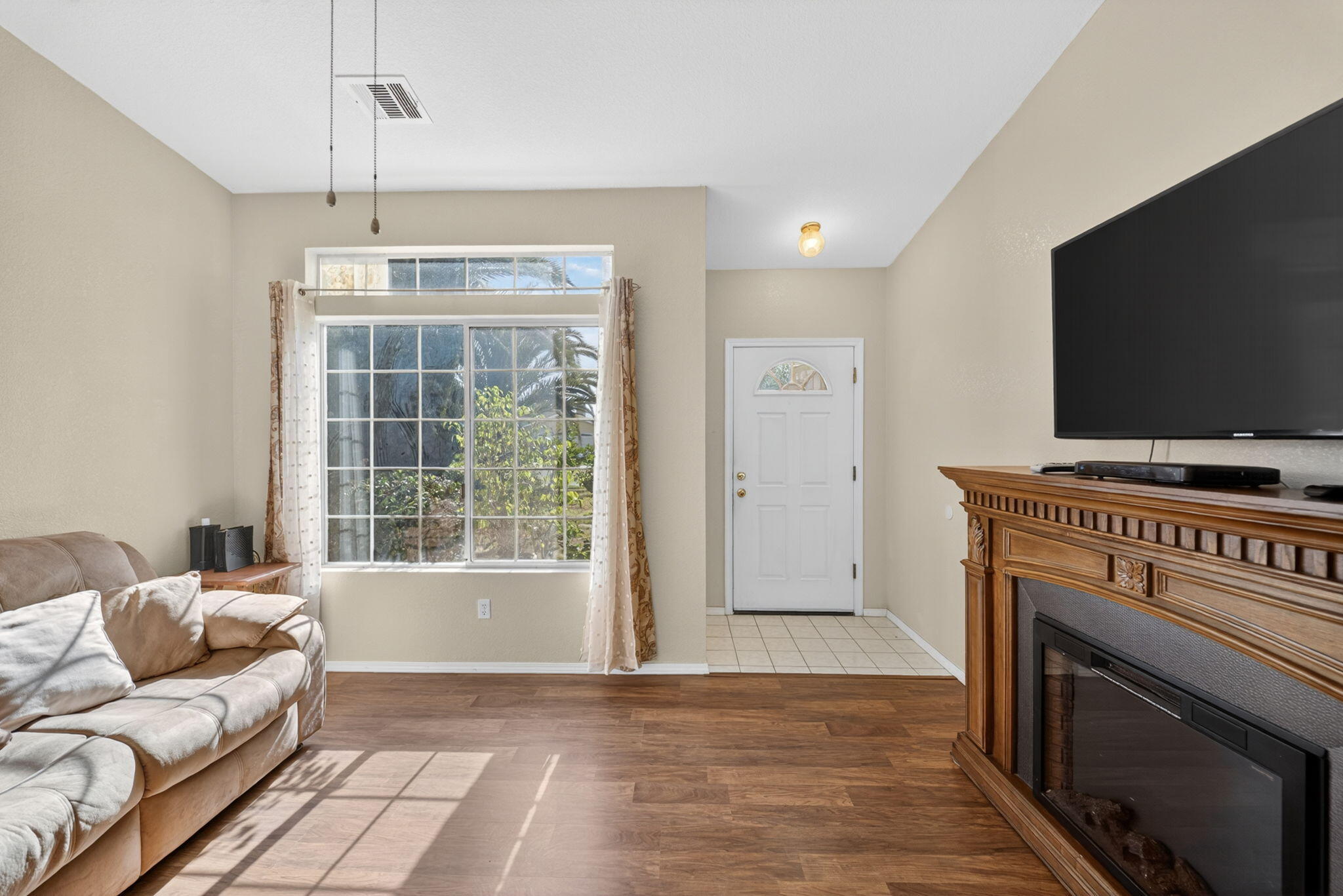 673 S Ohio St, Porterville, CA 93257