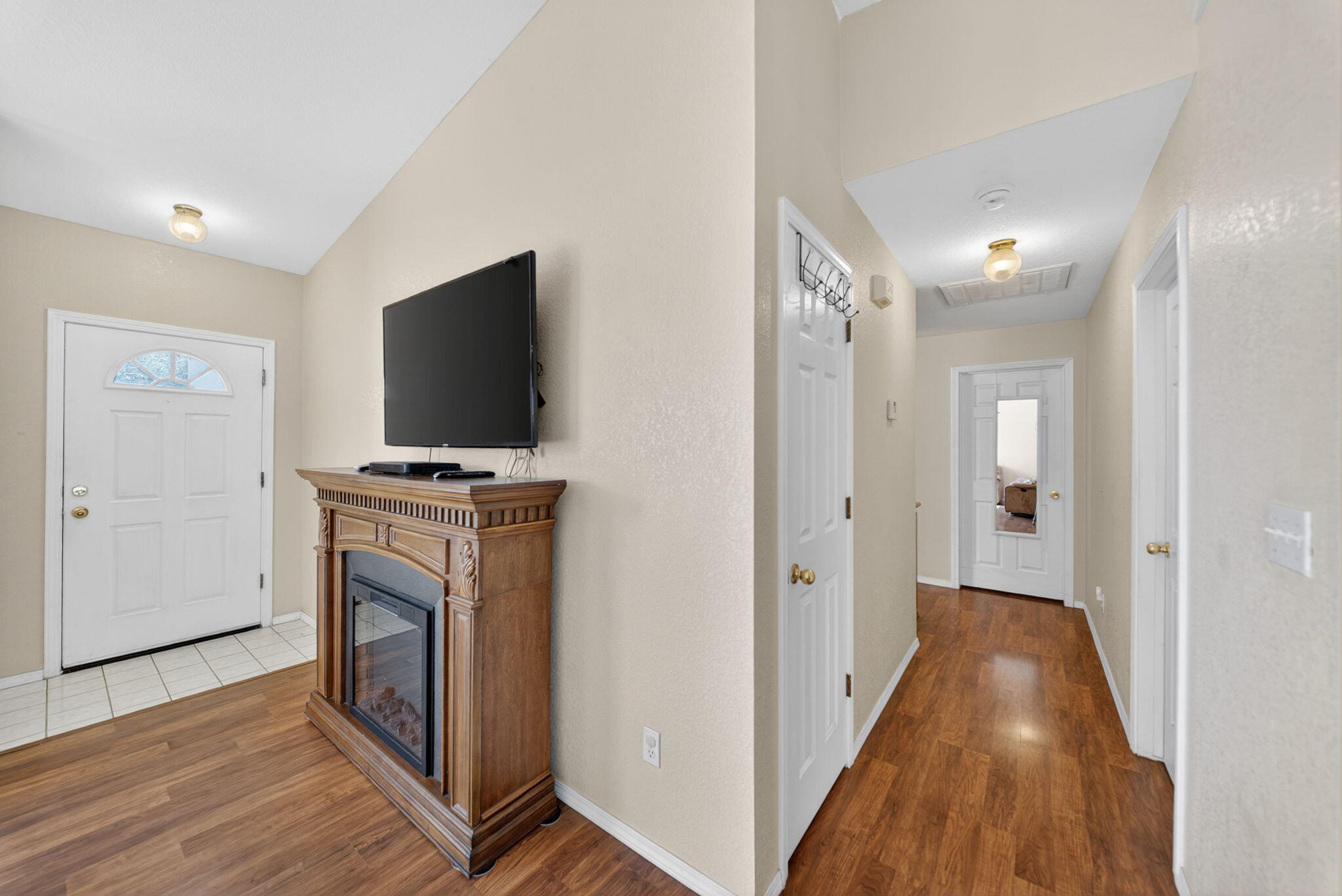 673 S Ohio St, Porterville, CA 93257