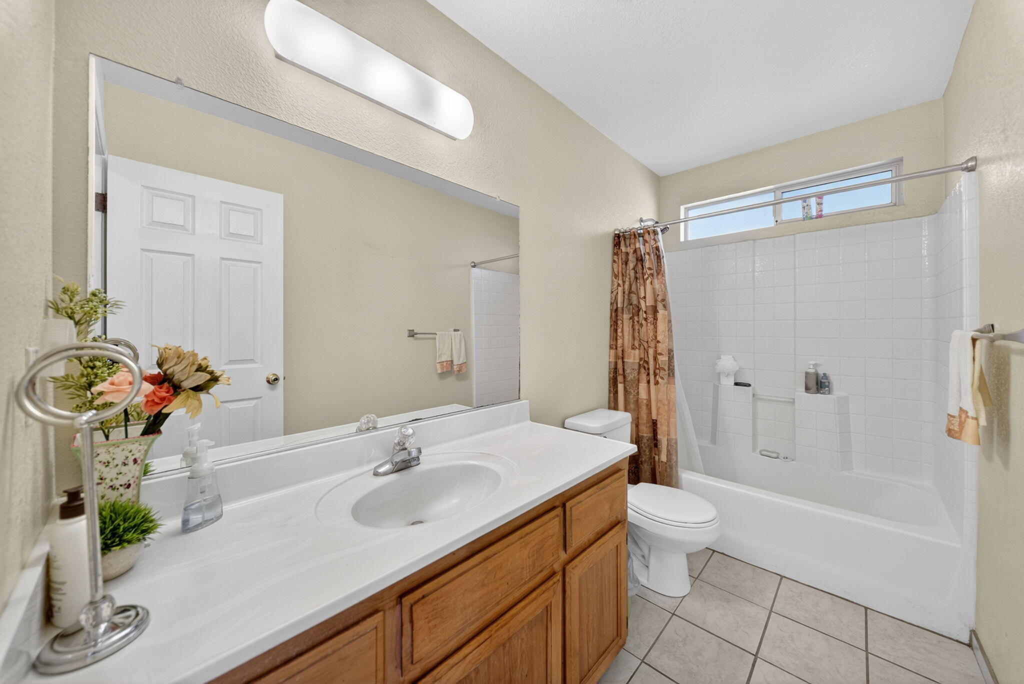 673 S Ohio St, Porterville, CA 93257