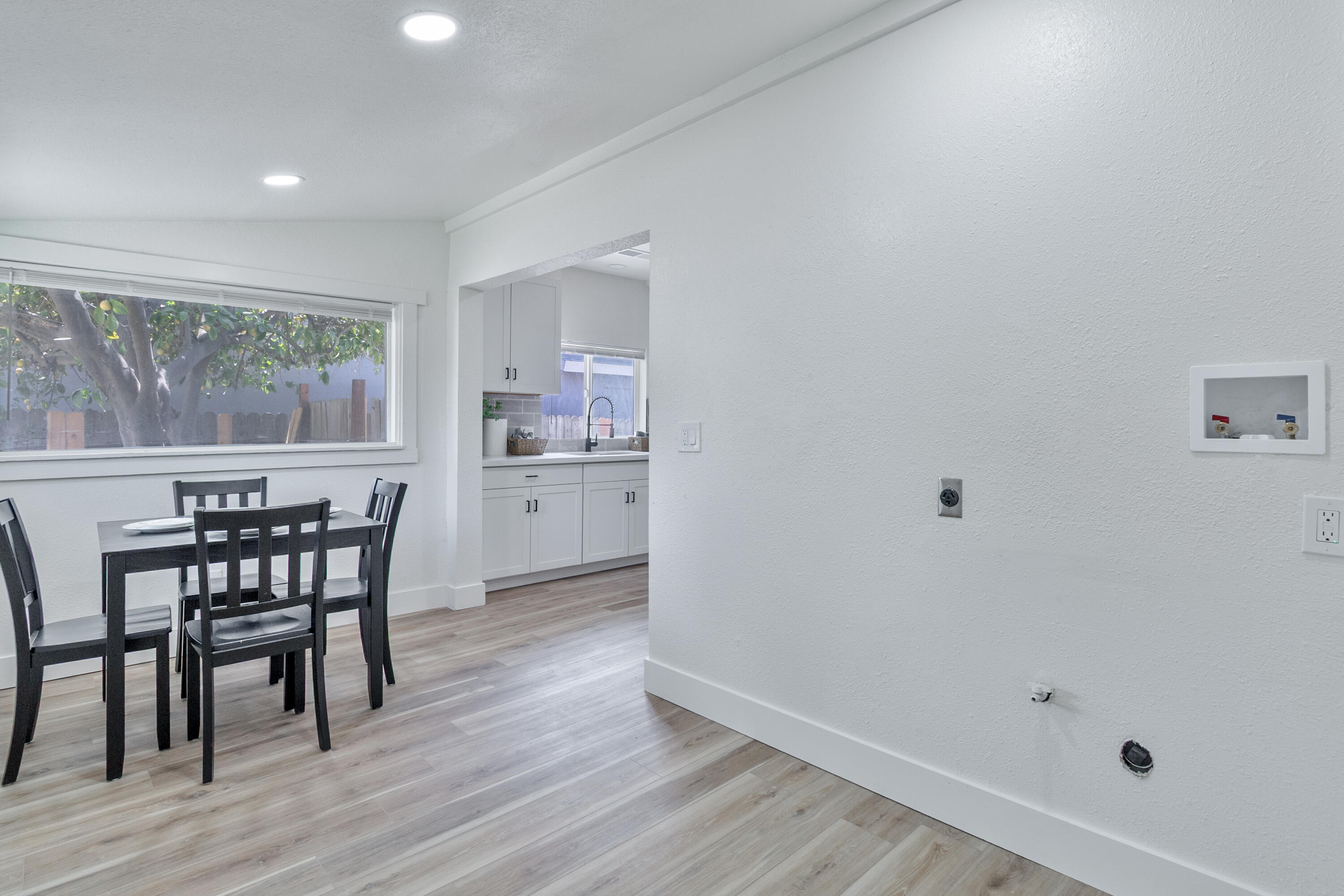 706 S Encina St, Visalia, CA 93277