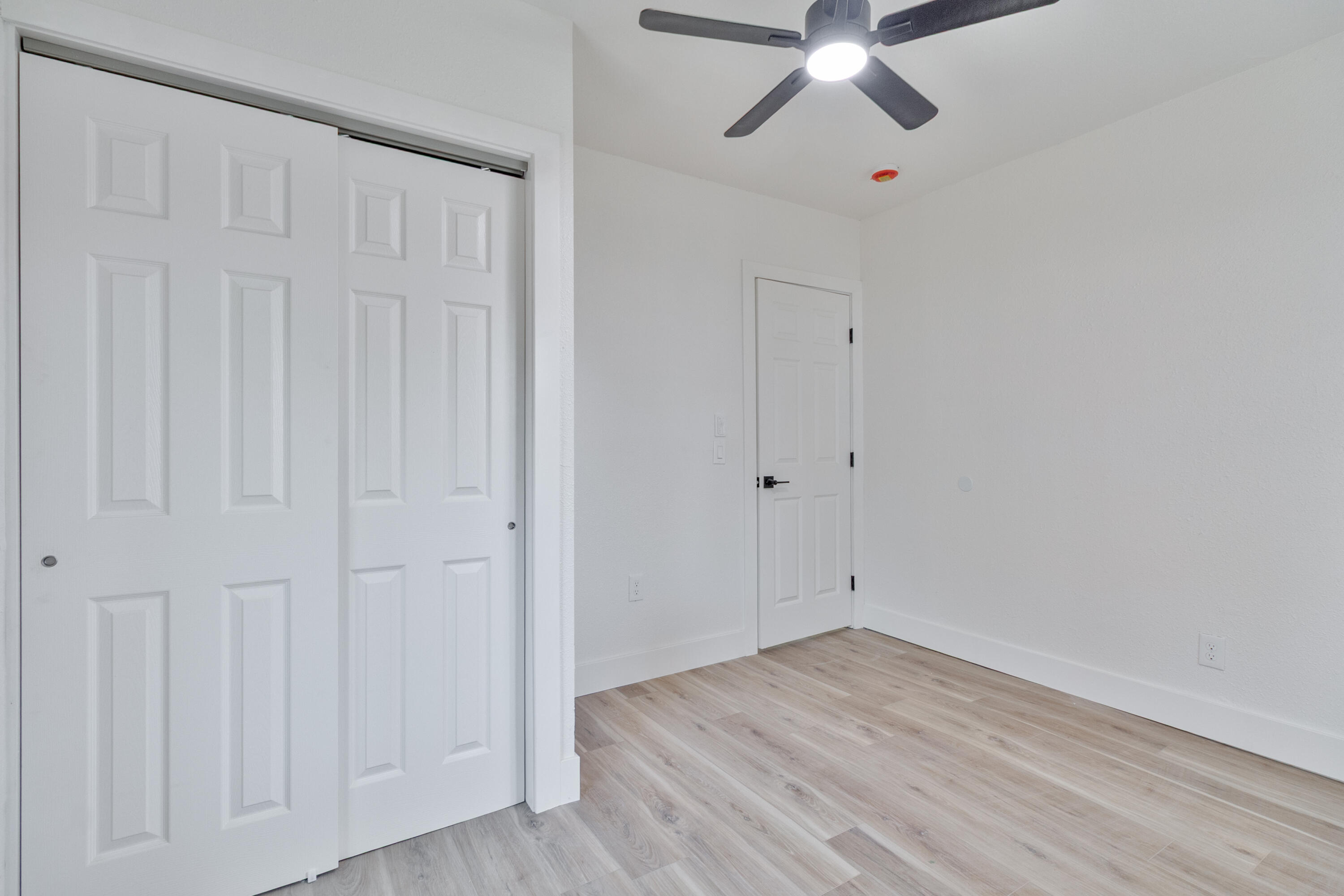 706 S Encina St, Visalia, CA 93277