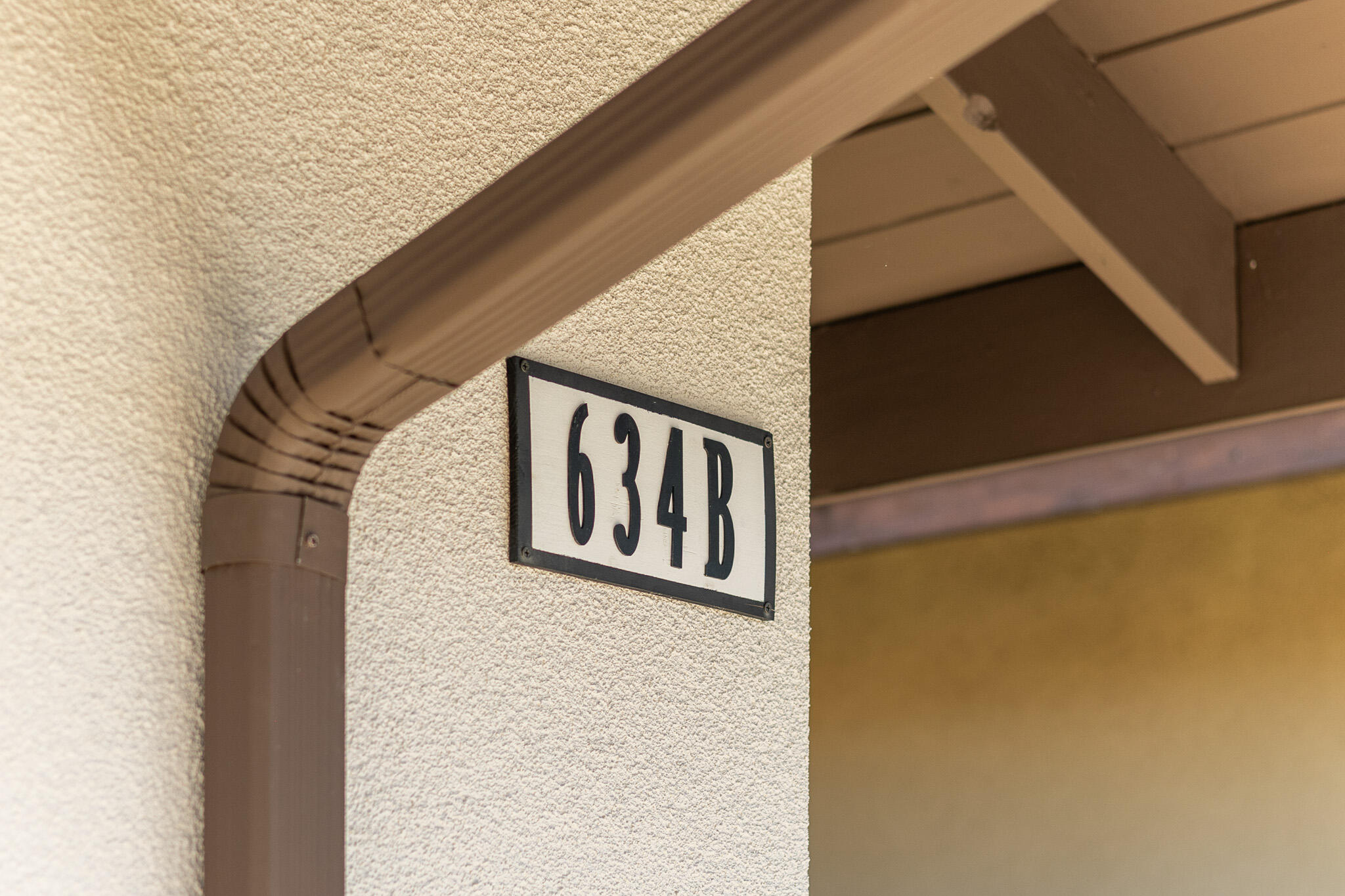 634 W Theta Ave, Porterville, CA 93257