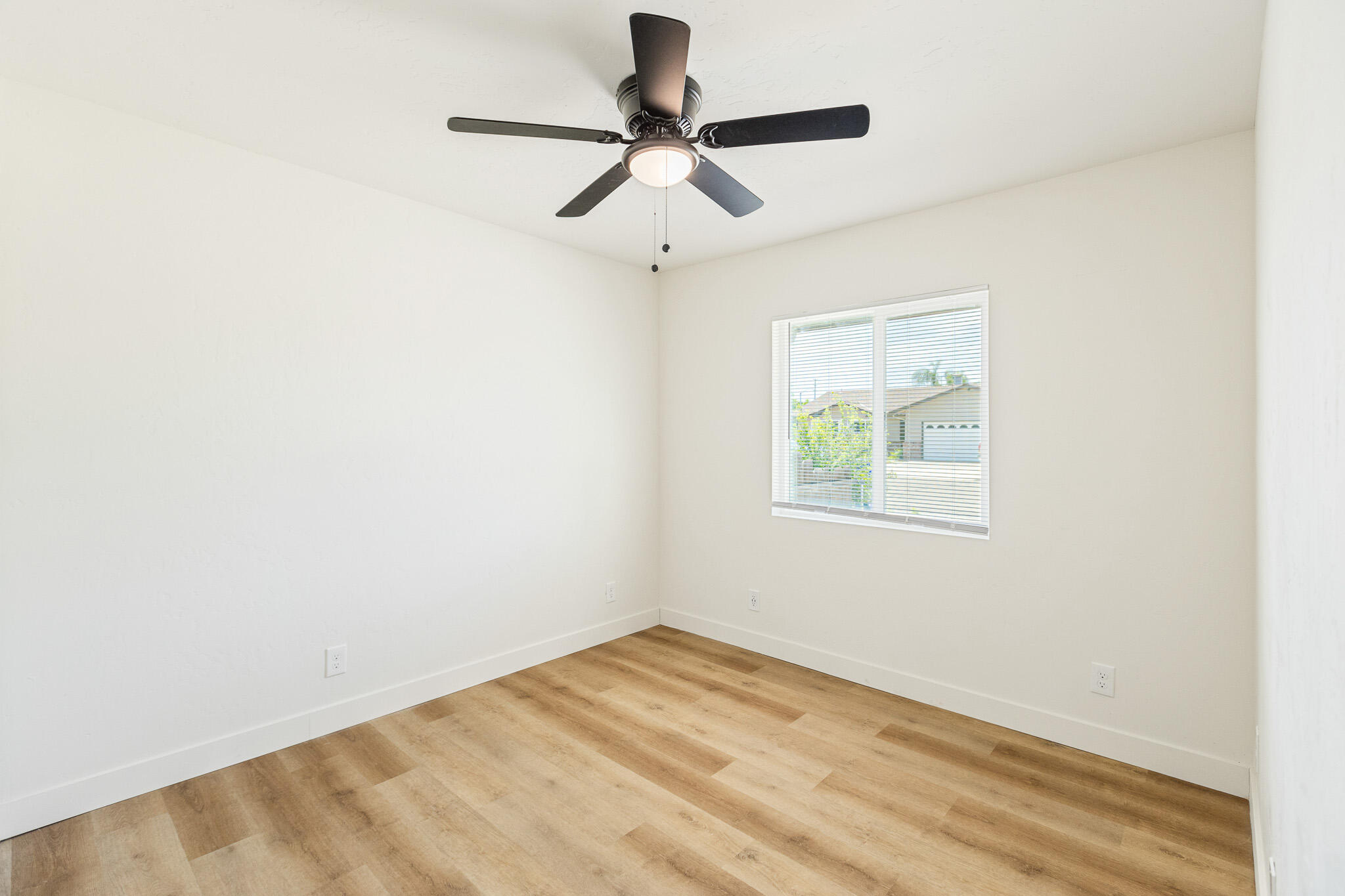 634 W Theta Ave, Porterville, CA 93257