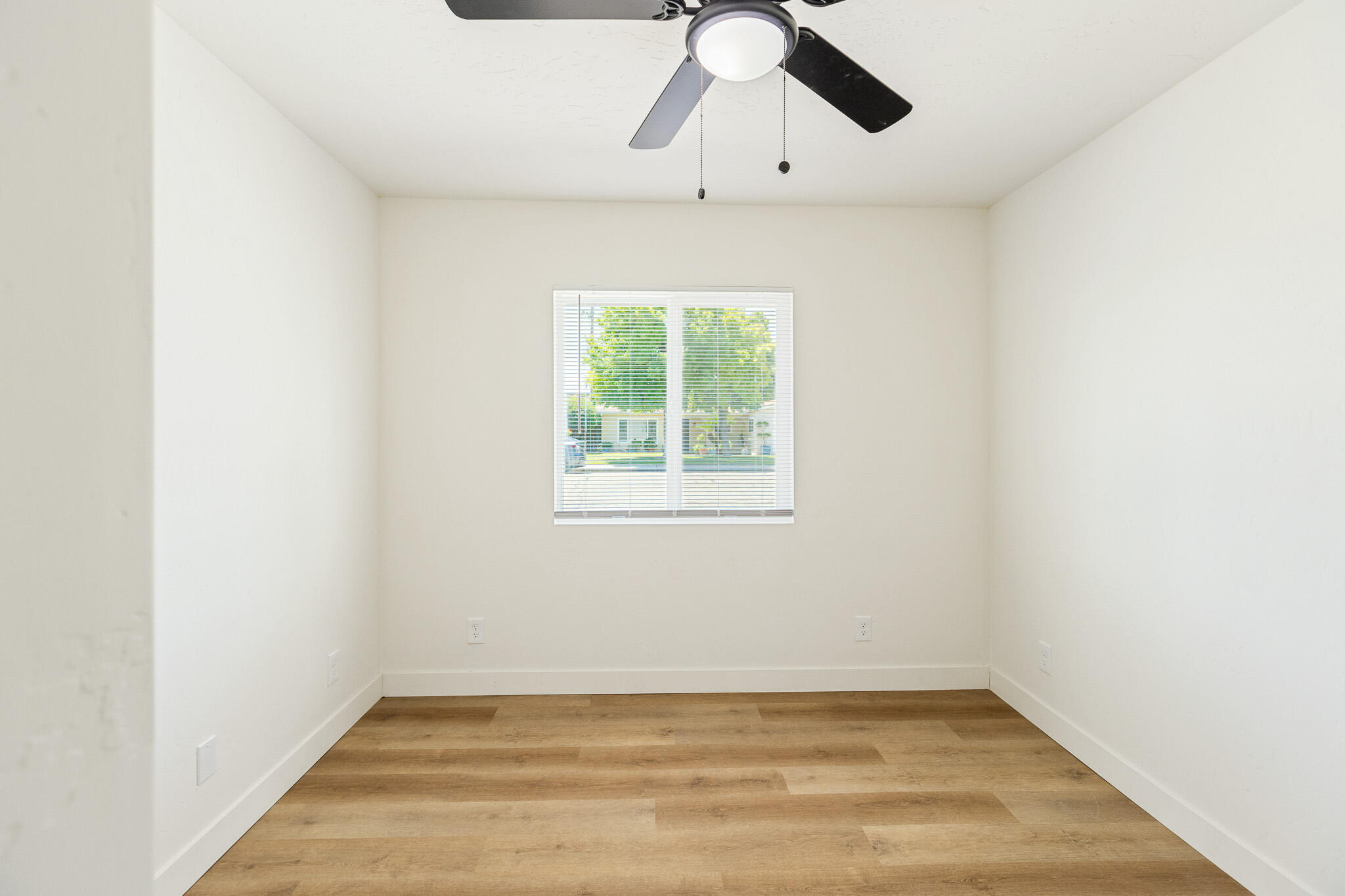 634 W Theta Ave, Porterville, CA 93257