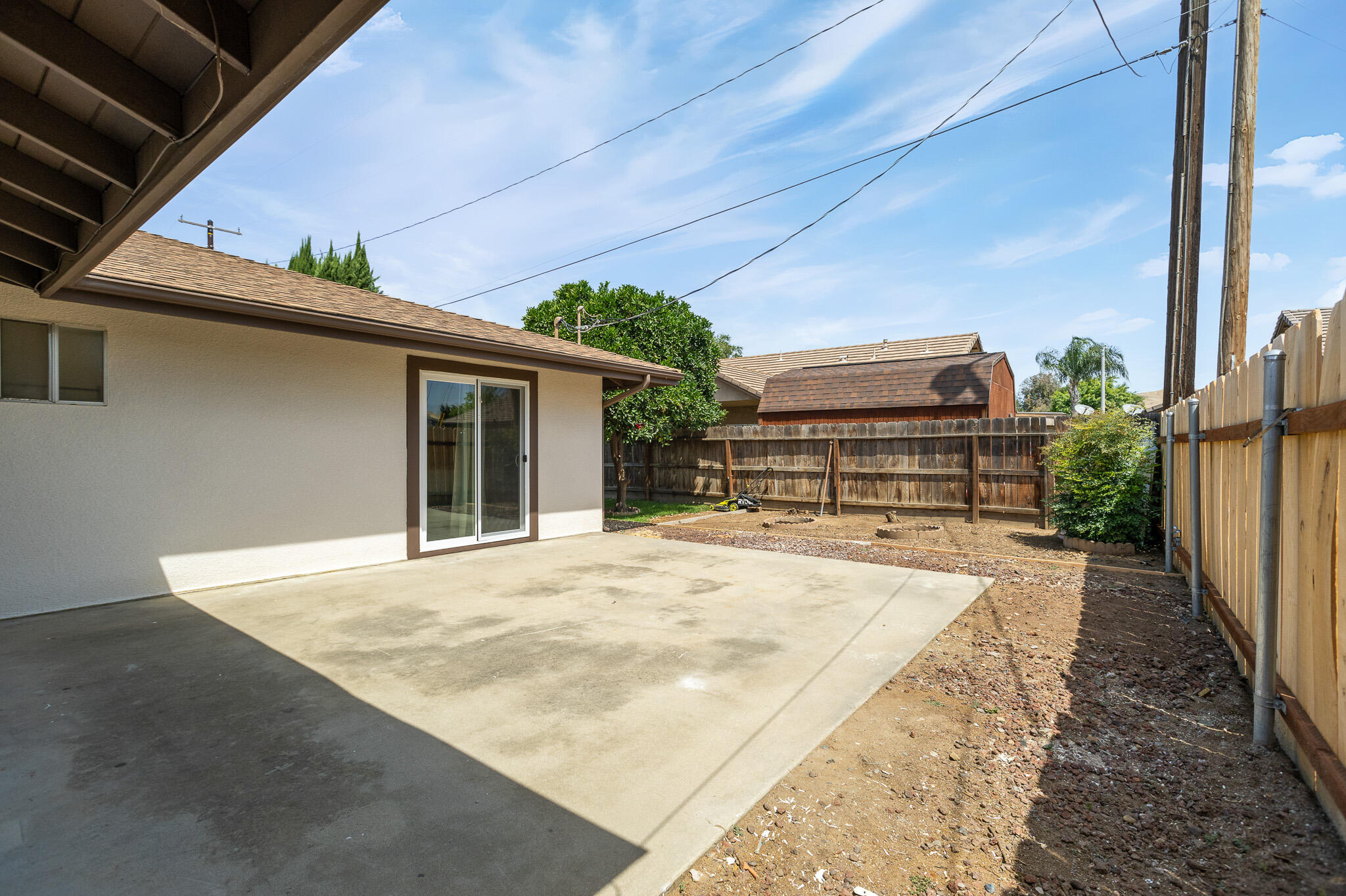 634 W Theta Ave, Porterville, CA 93257