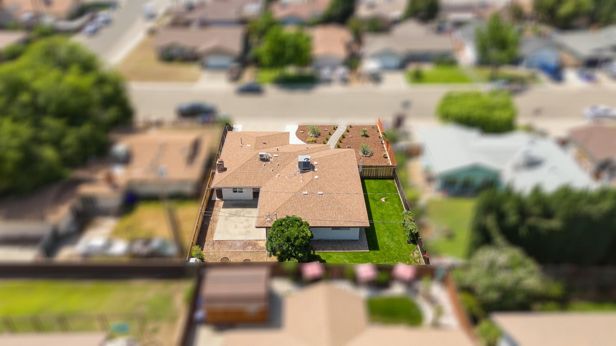 634 W Theta Ave, Porterville, CA 93257