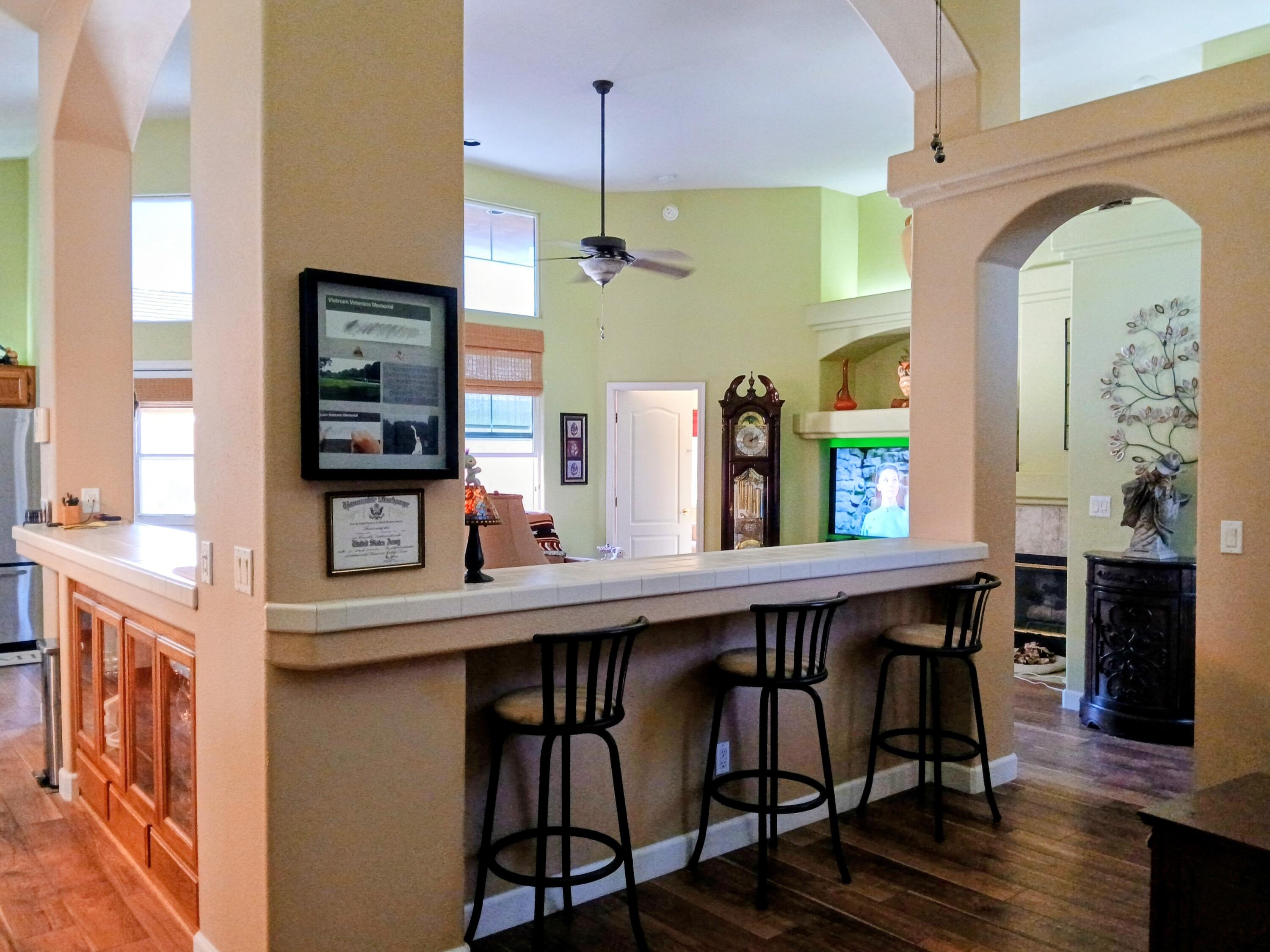 3321 S Stover St, Visalia, CA 93292