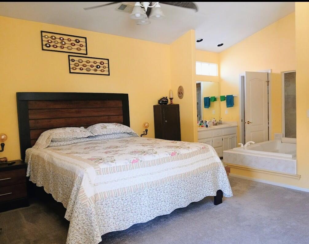 3321 S Stover St, Visalia, CA 93292