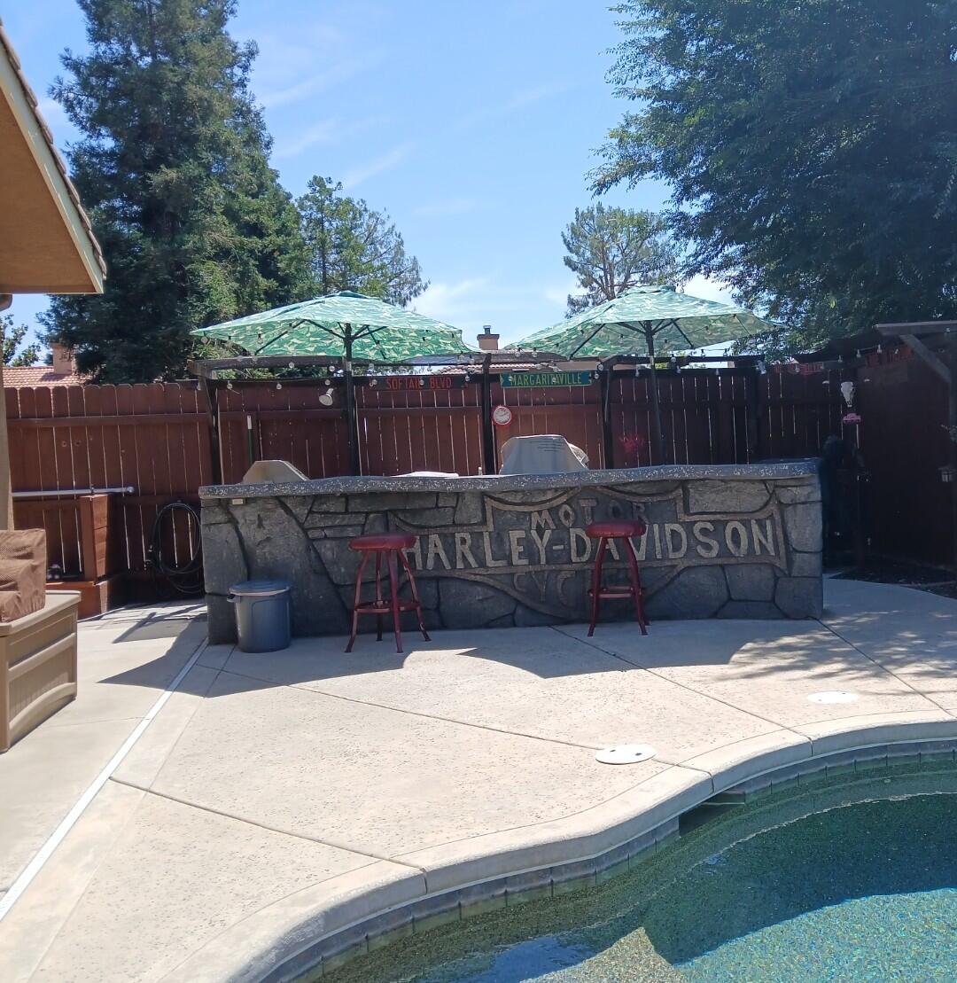 3321 S Stover St, Visalia, CA 93292